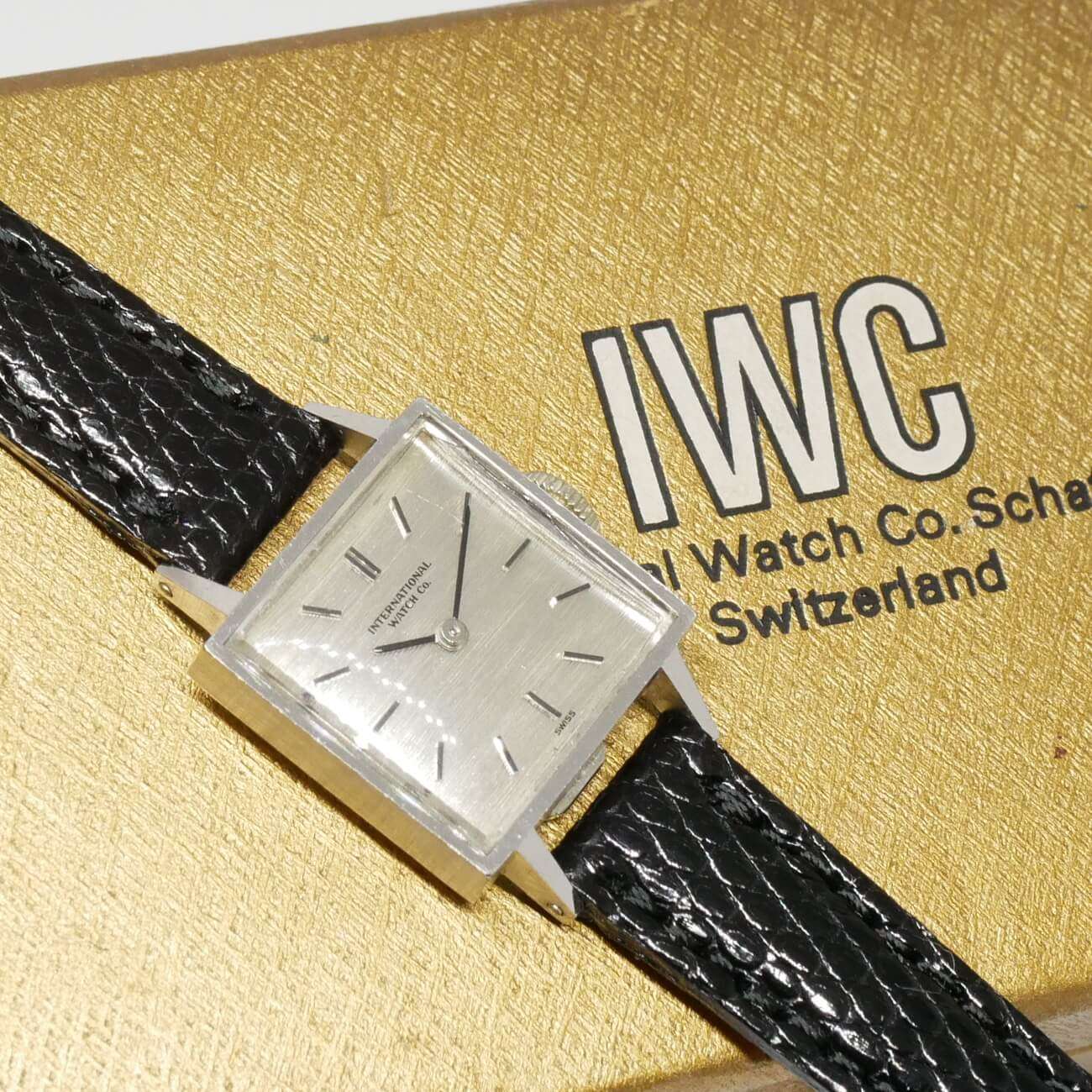 IWC RECTANGLE MODEL