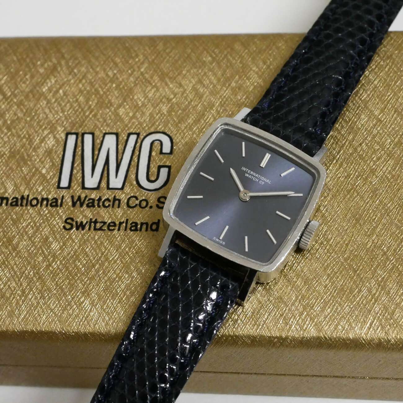 IWC RECTANGLE MODEL