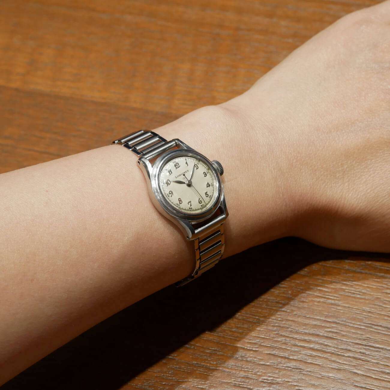 LONGINES ROUND MODEL