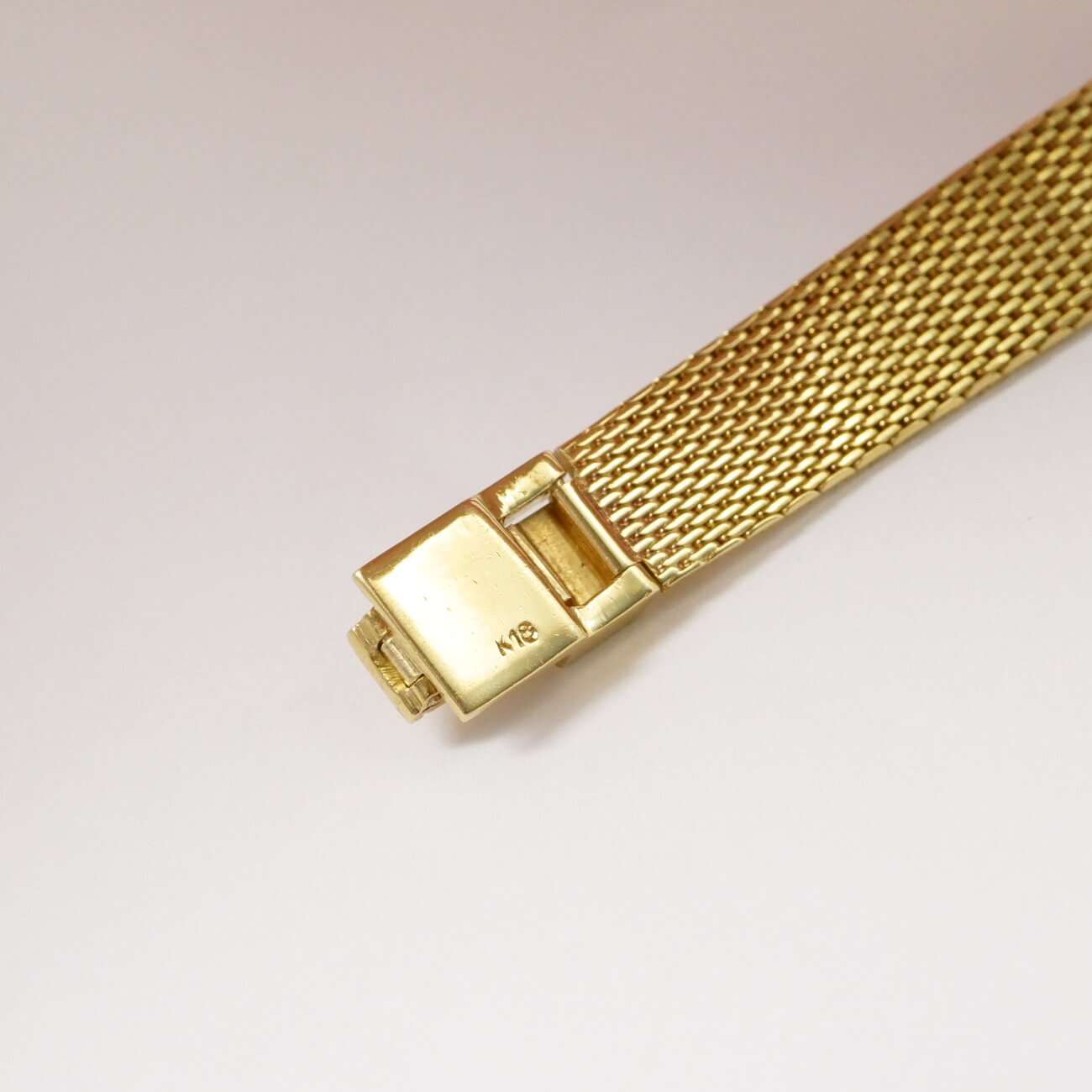 PATEK PHILIPPE ROUND MODEL