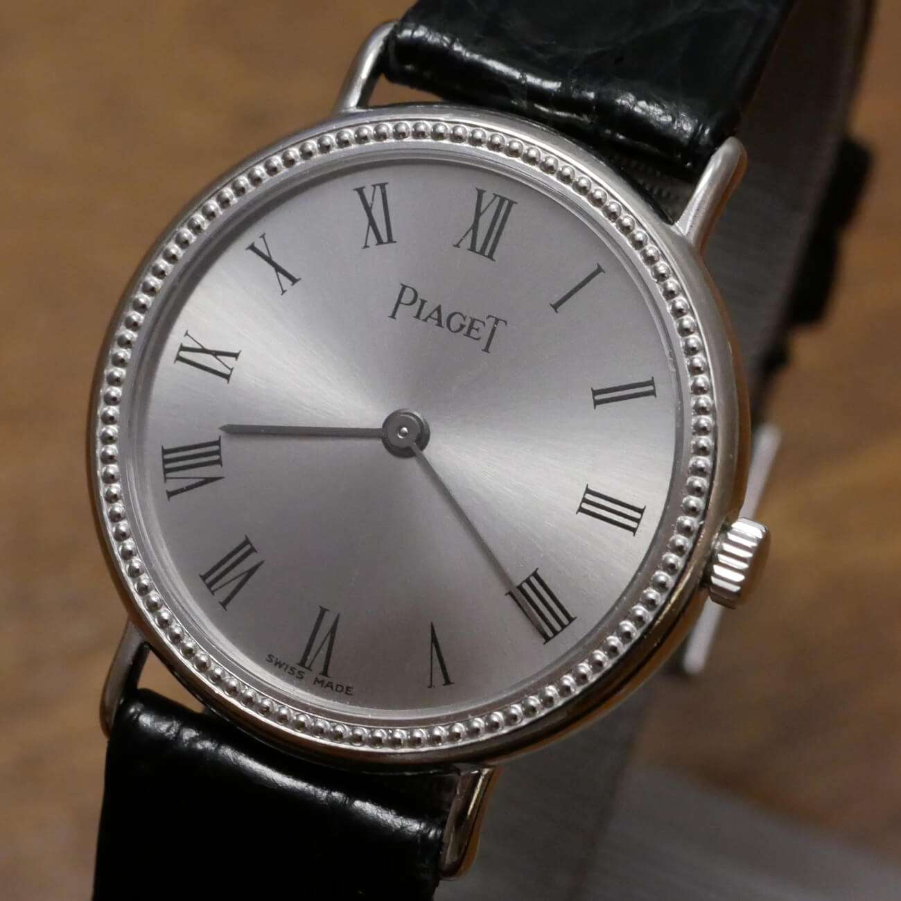 PIAGET ROUND MODEL