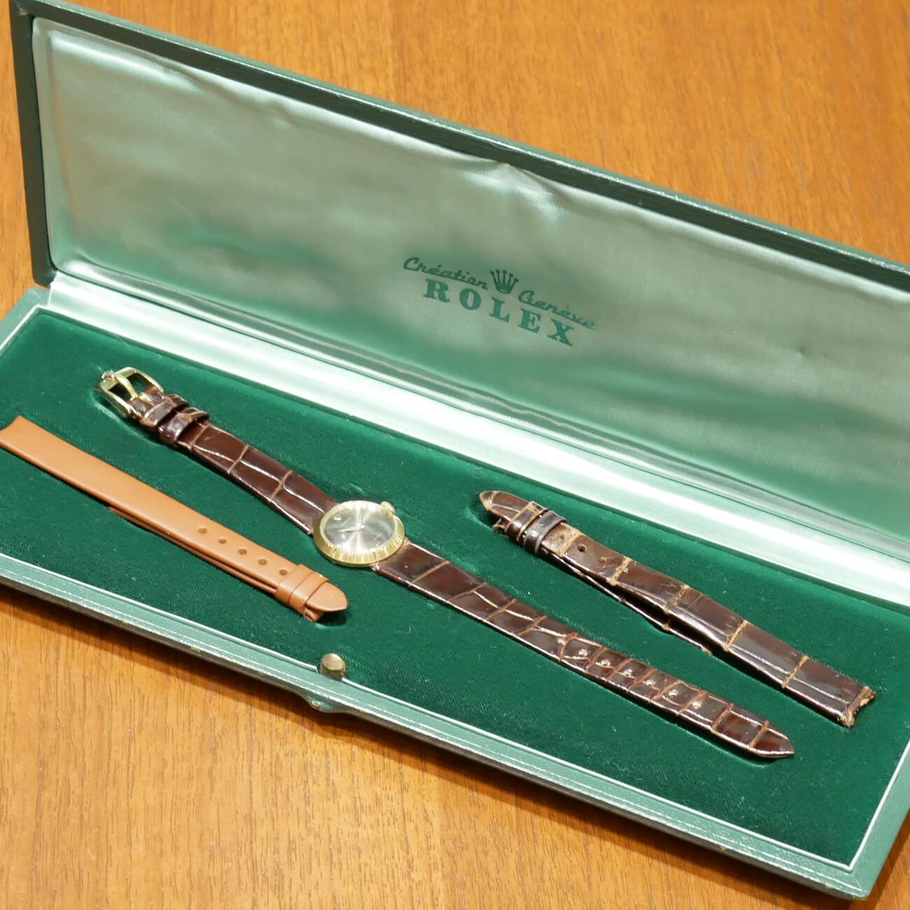 ROLEX ROUND MODEL