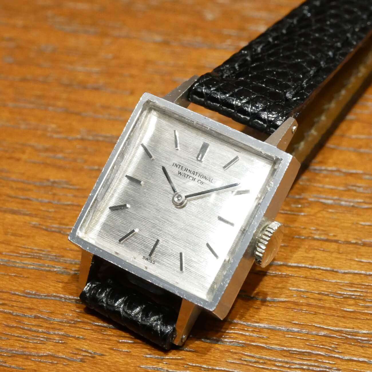 IWC RECTANGLE MODEL