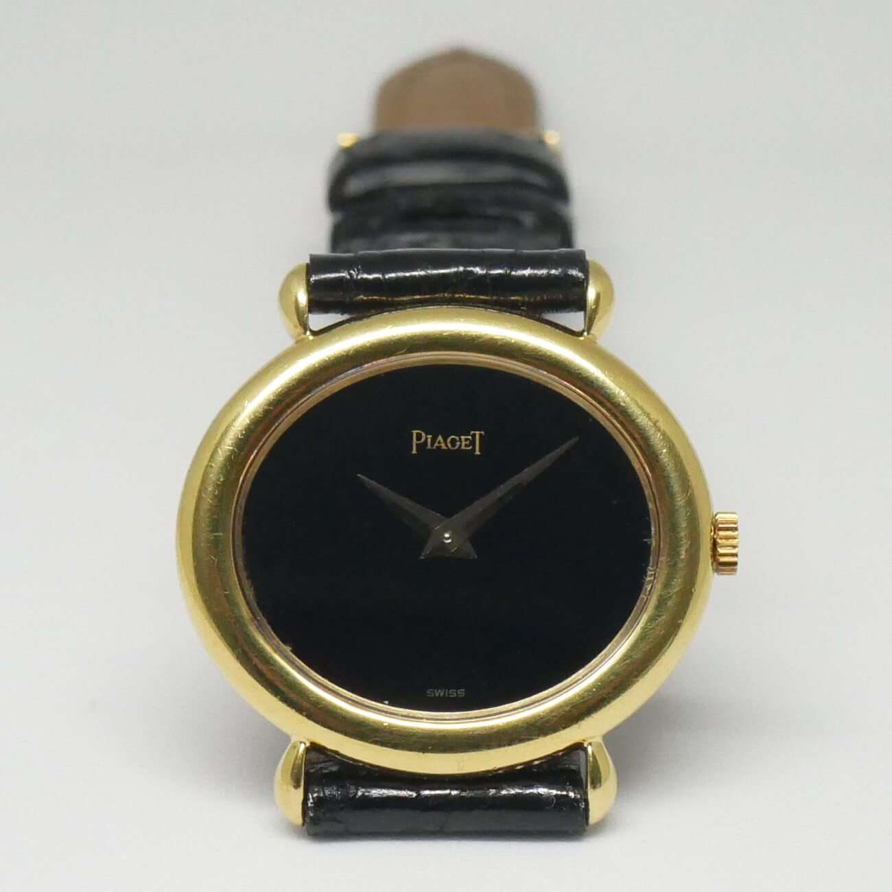 PIAGET ROUND MODEL