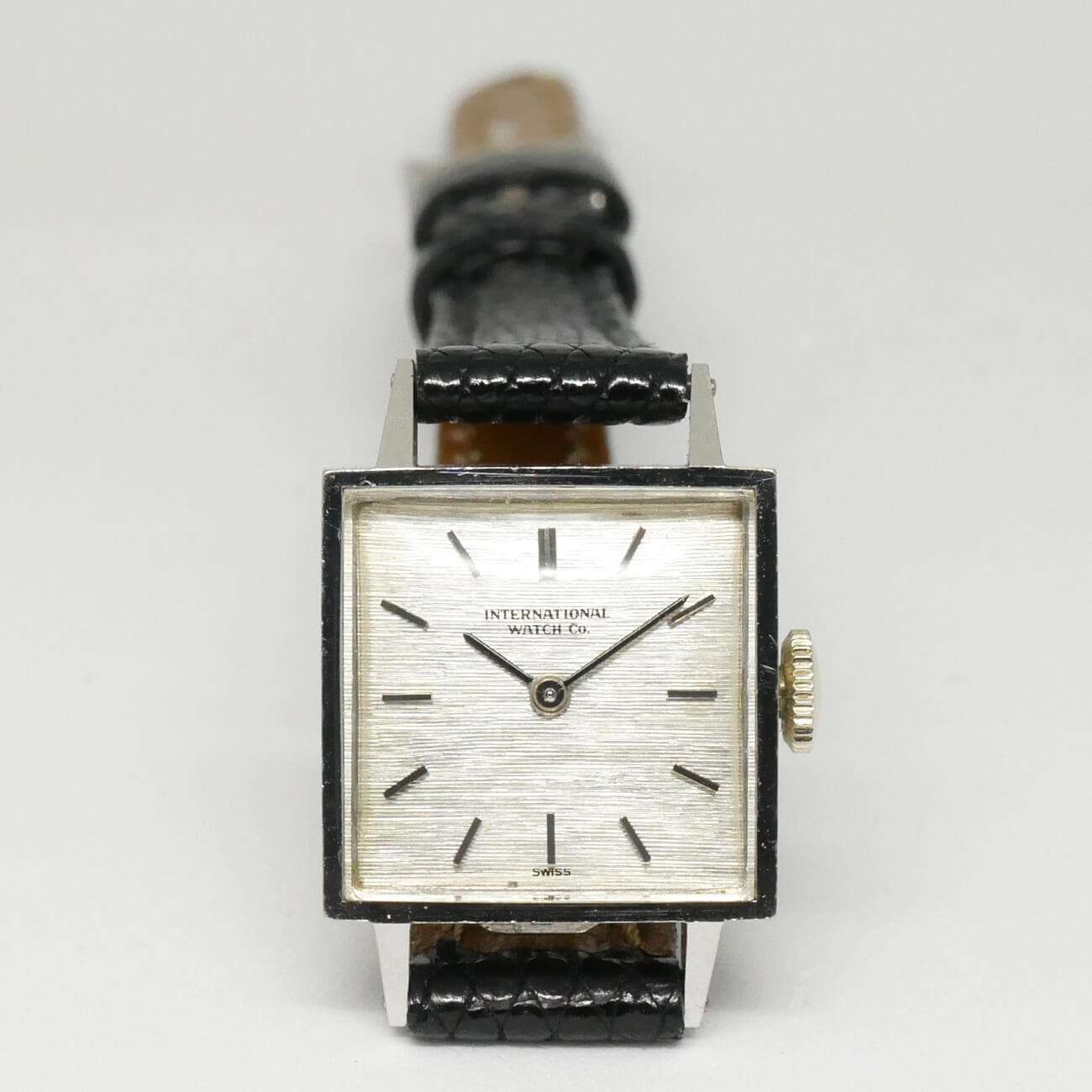 IWC RECTANGLE MODEL