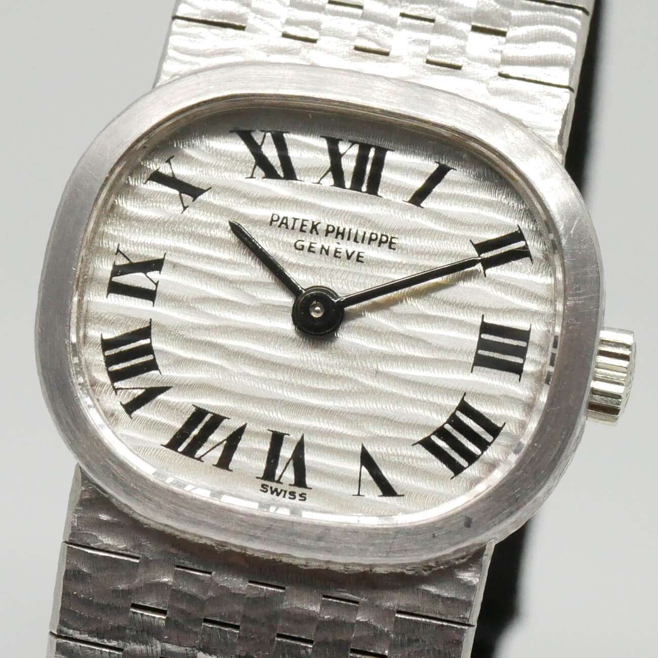 PATEK PHILIPPE ROUND MODEL