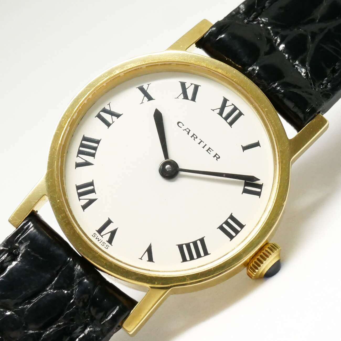 CARTIER ROUND MODEL