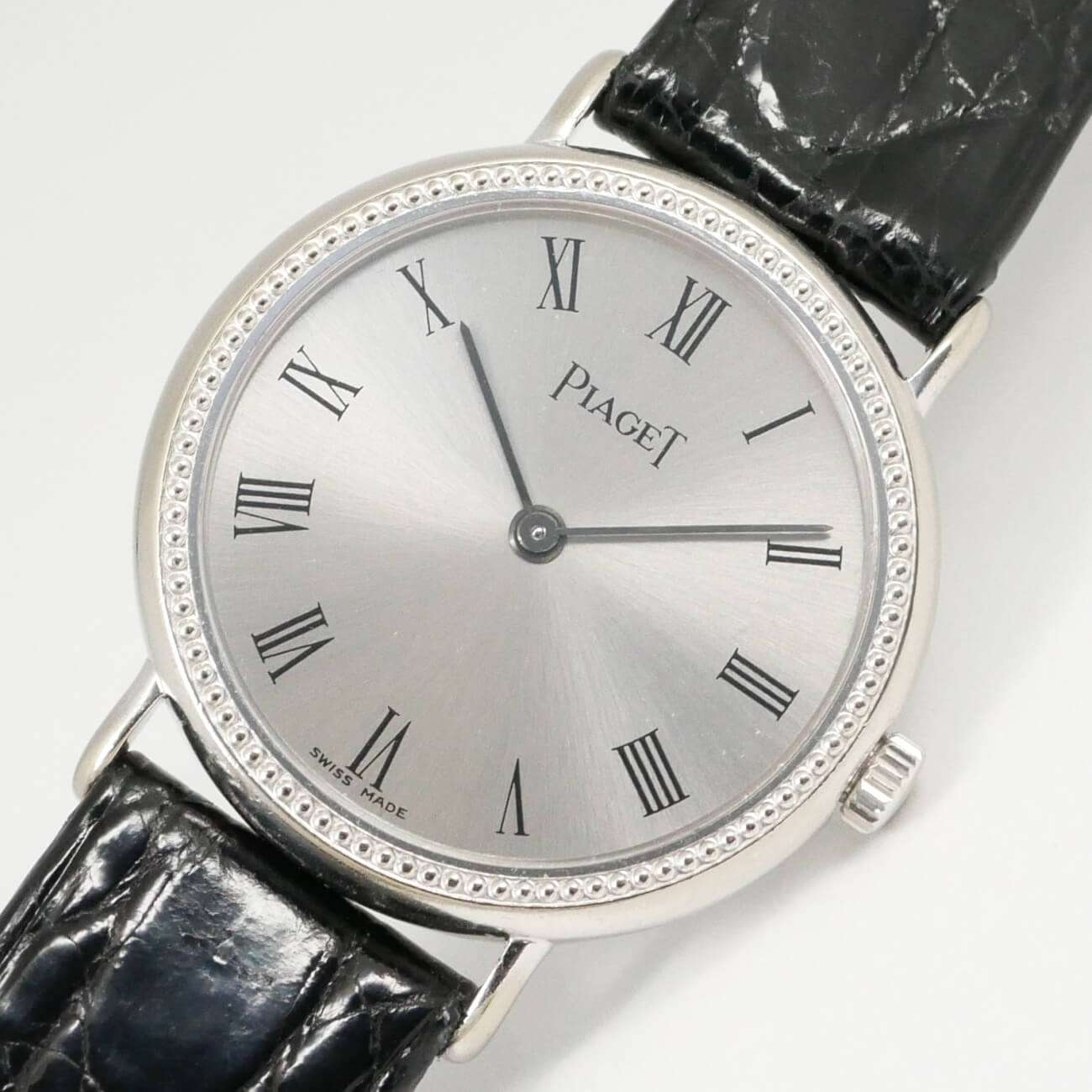 PIAGET ROUND MODEL