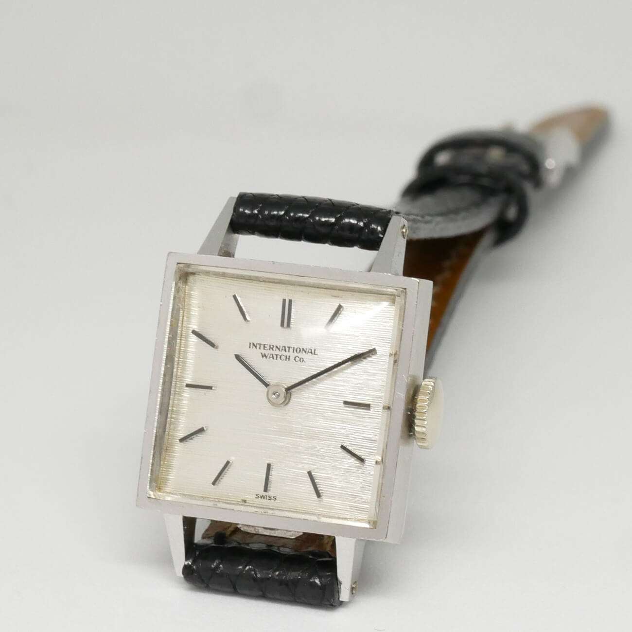 IWC RECTANGLE MODEL