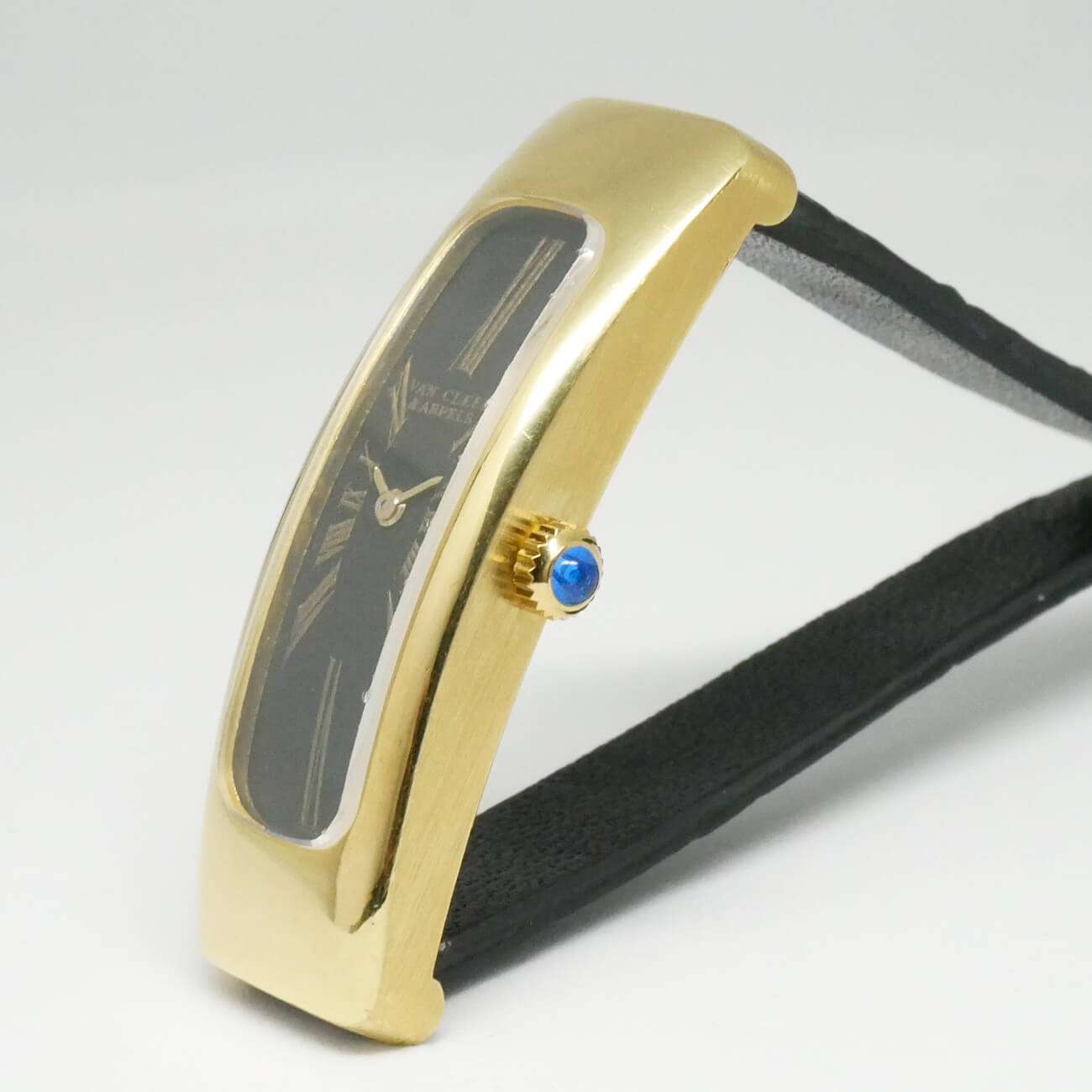VAN CLEEF & ARPELS RECTANGLE MODEL