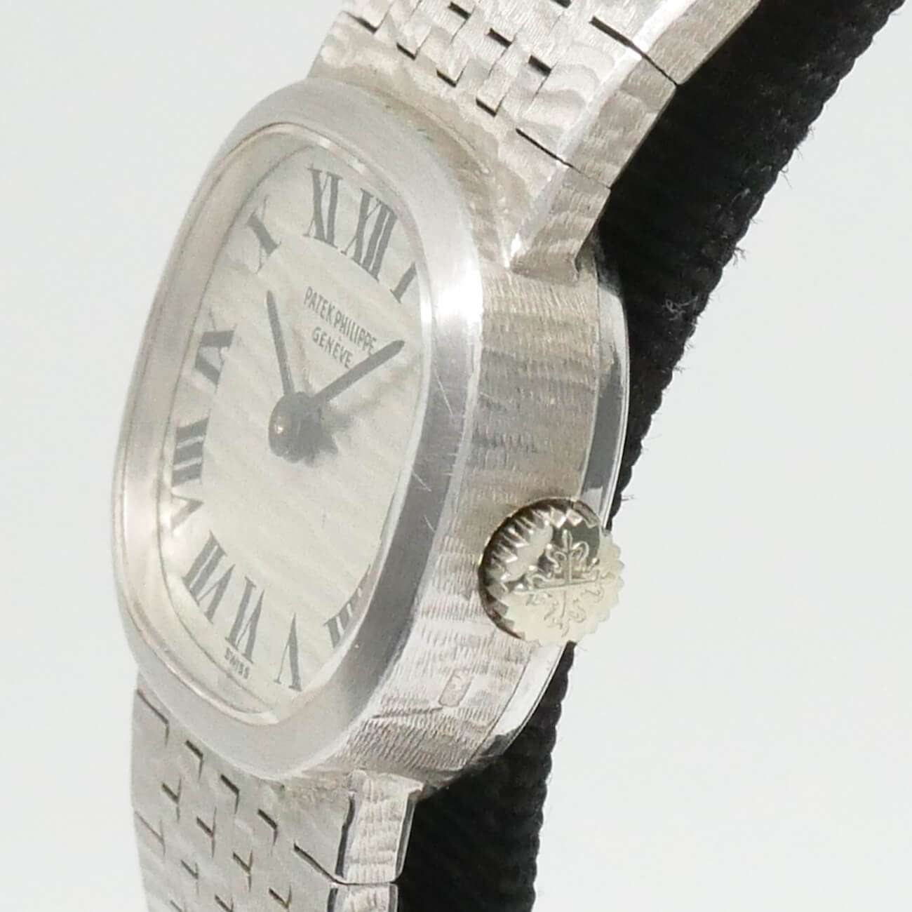 PATEK PHILIPPE ROUND MODEL