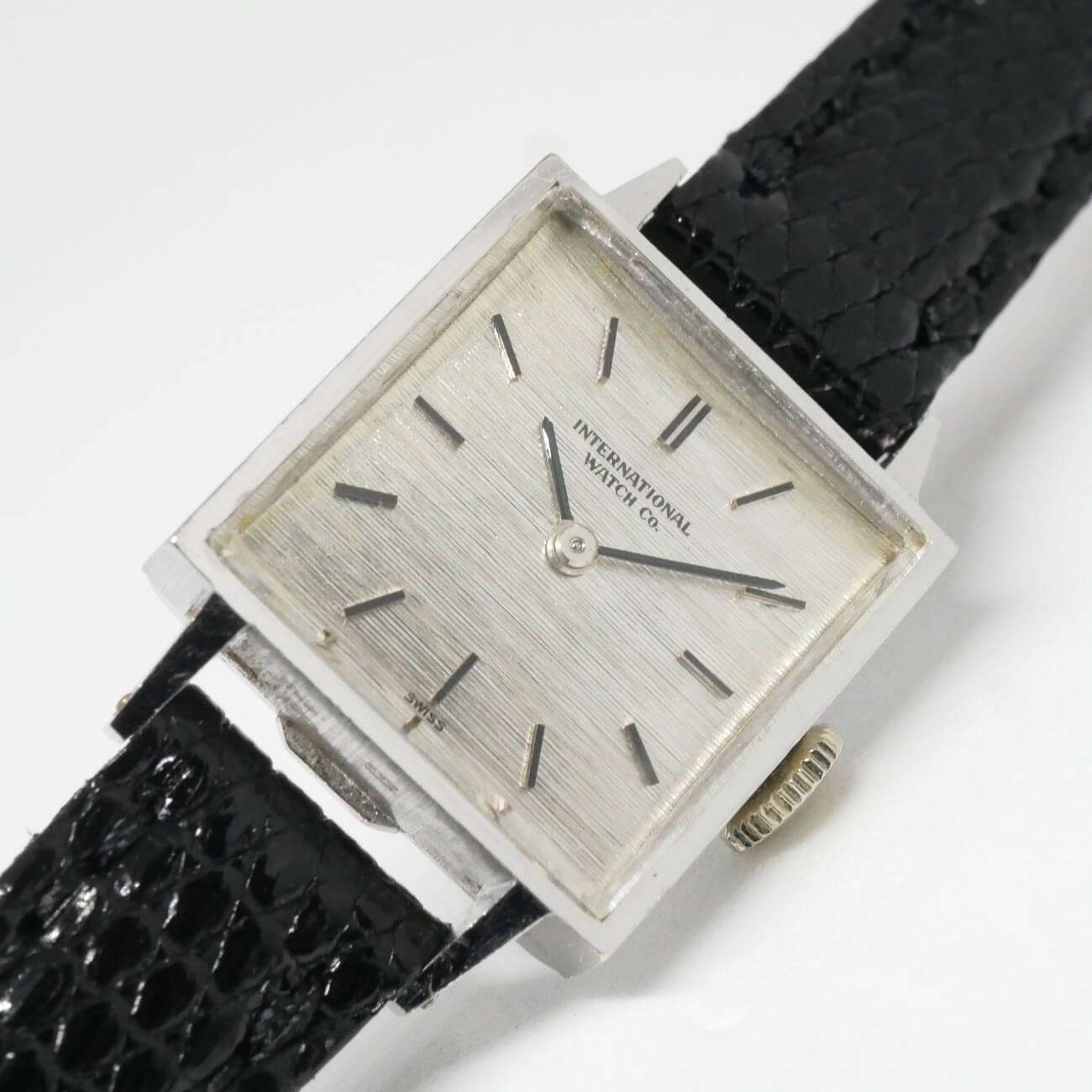 IWC RECTANGLE MODEL