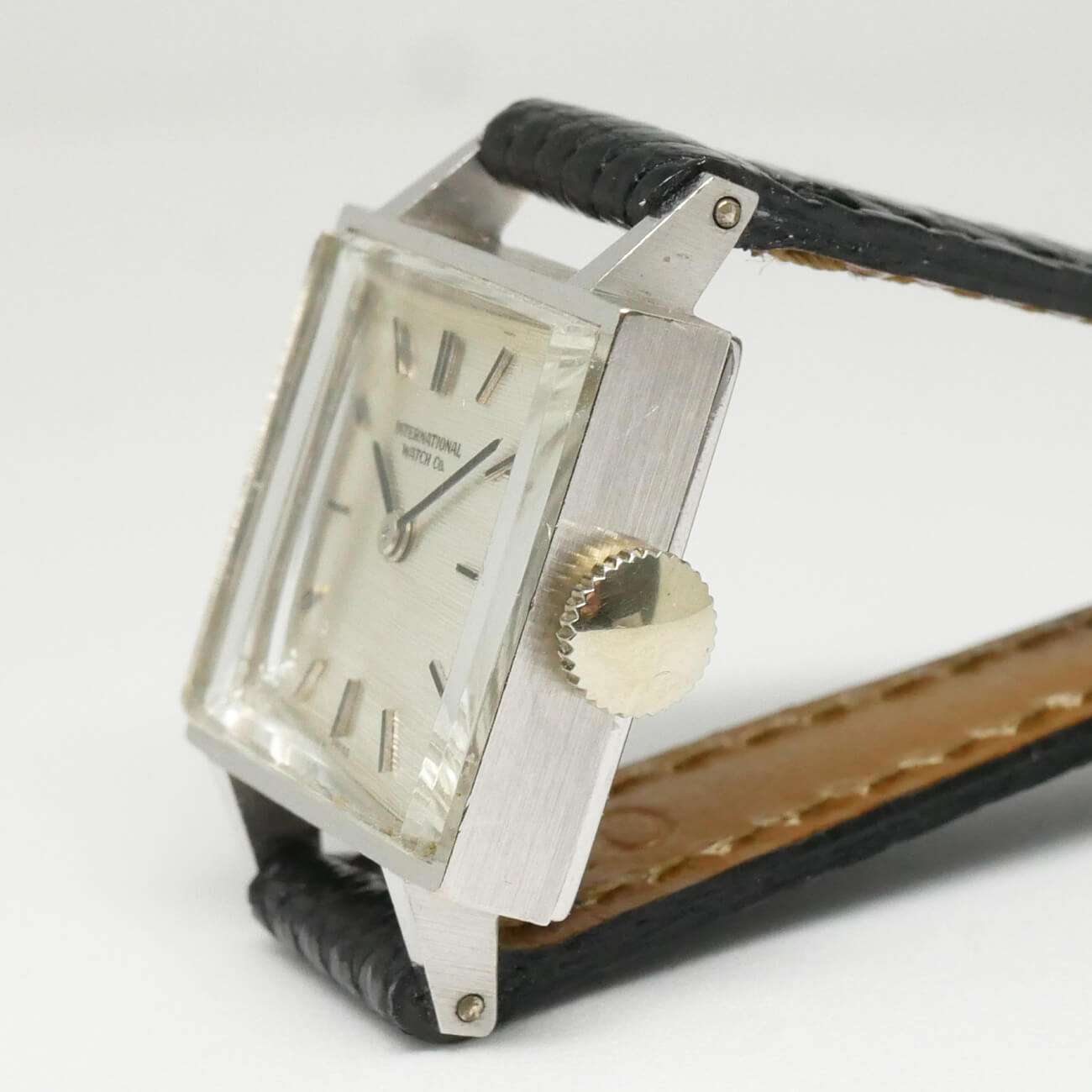 IWC RECTANGLE MODEL