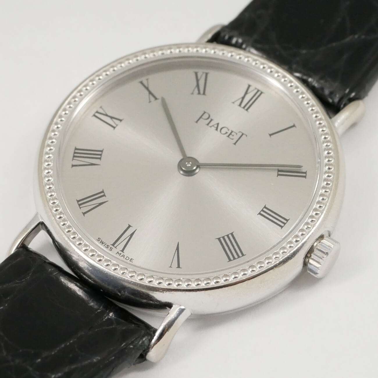 PIAGET ROUND MODEL