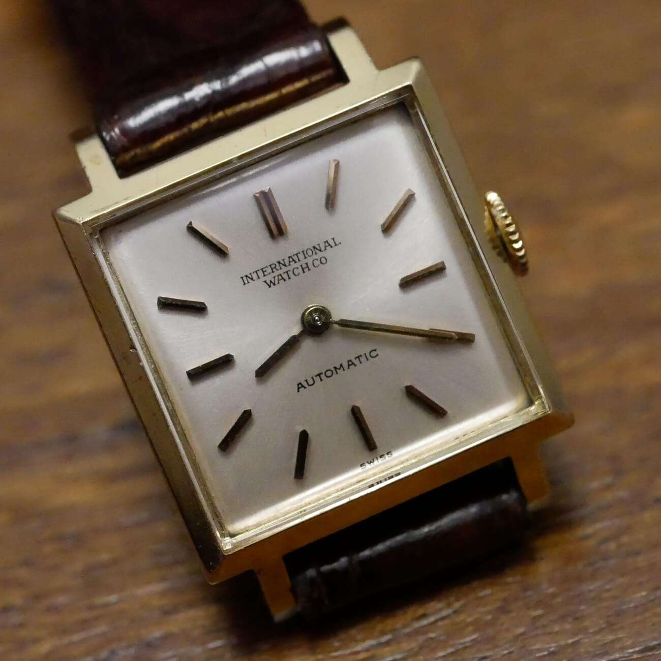 IWC RECTANGLE MODEL