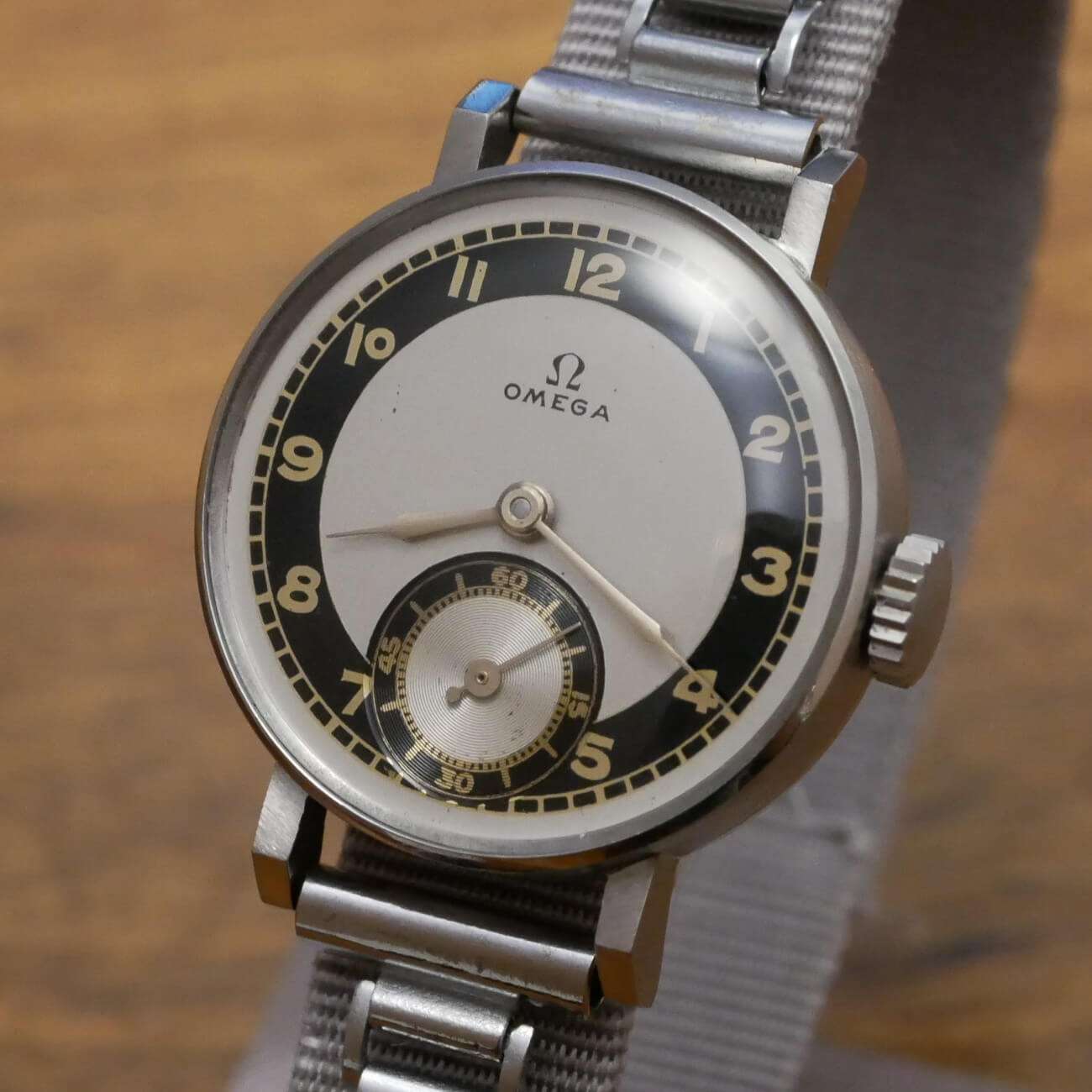 OMEGA ART DECO