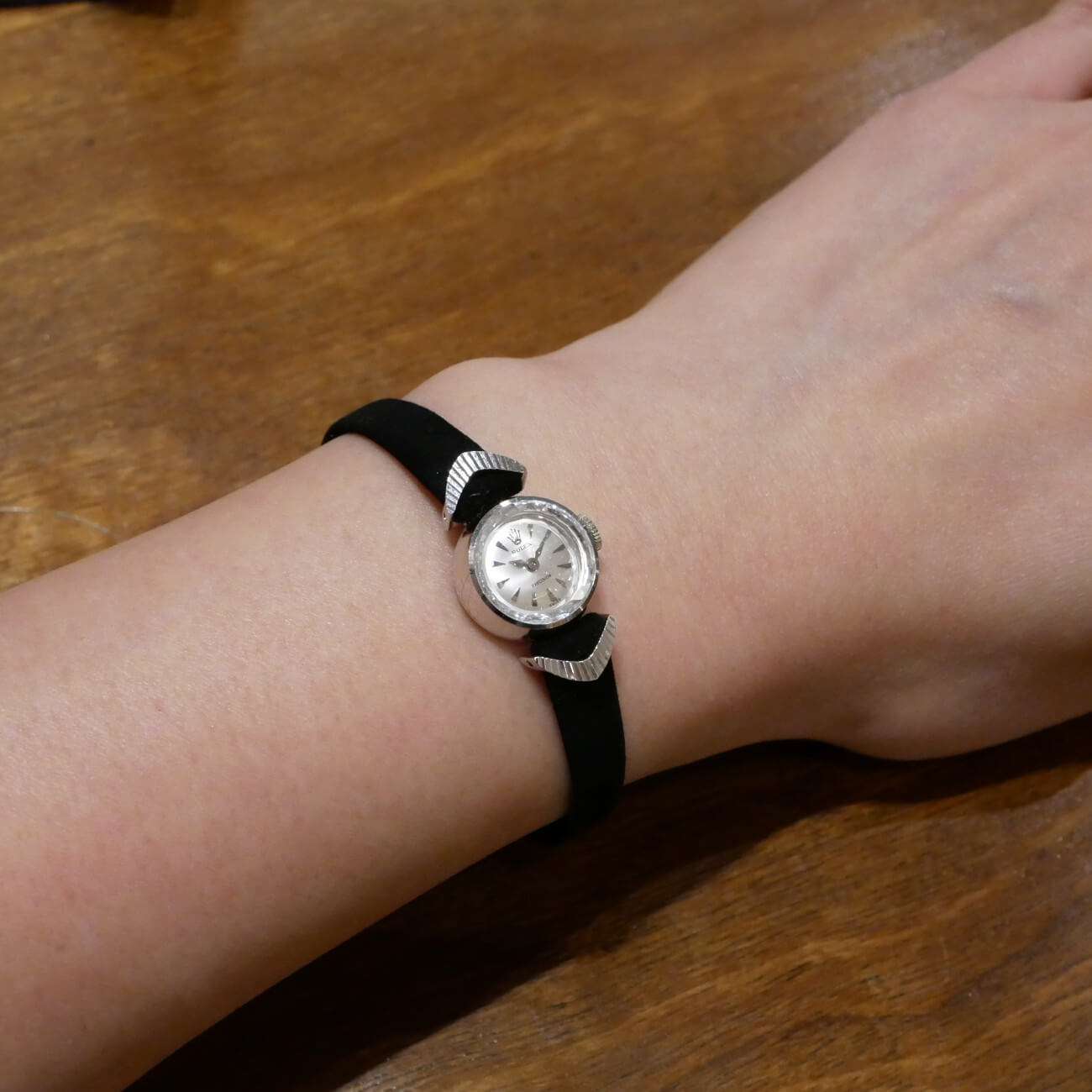 ROLEX ROUND MODEL