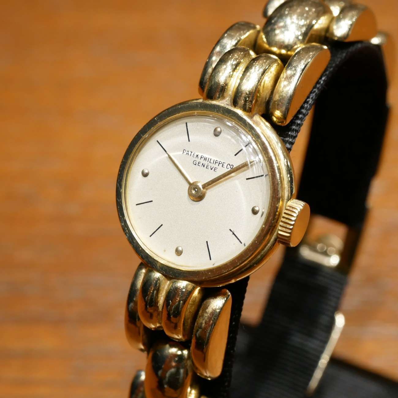 PATEK PHILIPPE ROUND MODEL