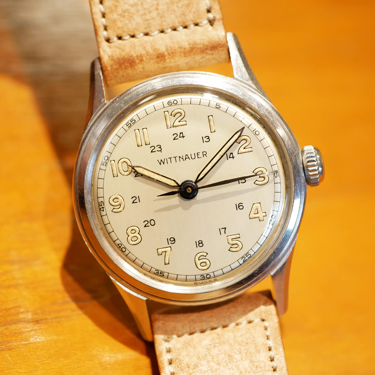 WITTNAUER ROUND MODEL