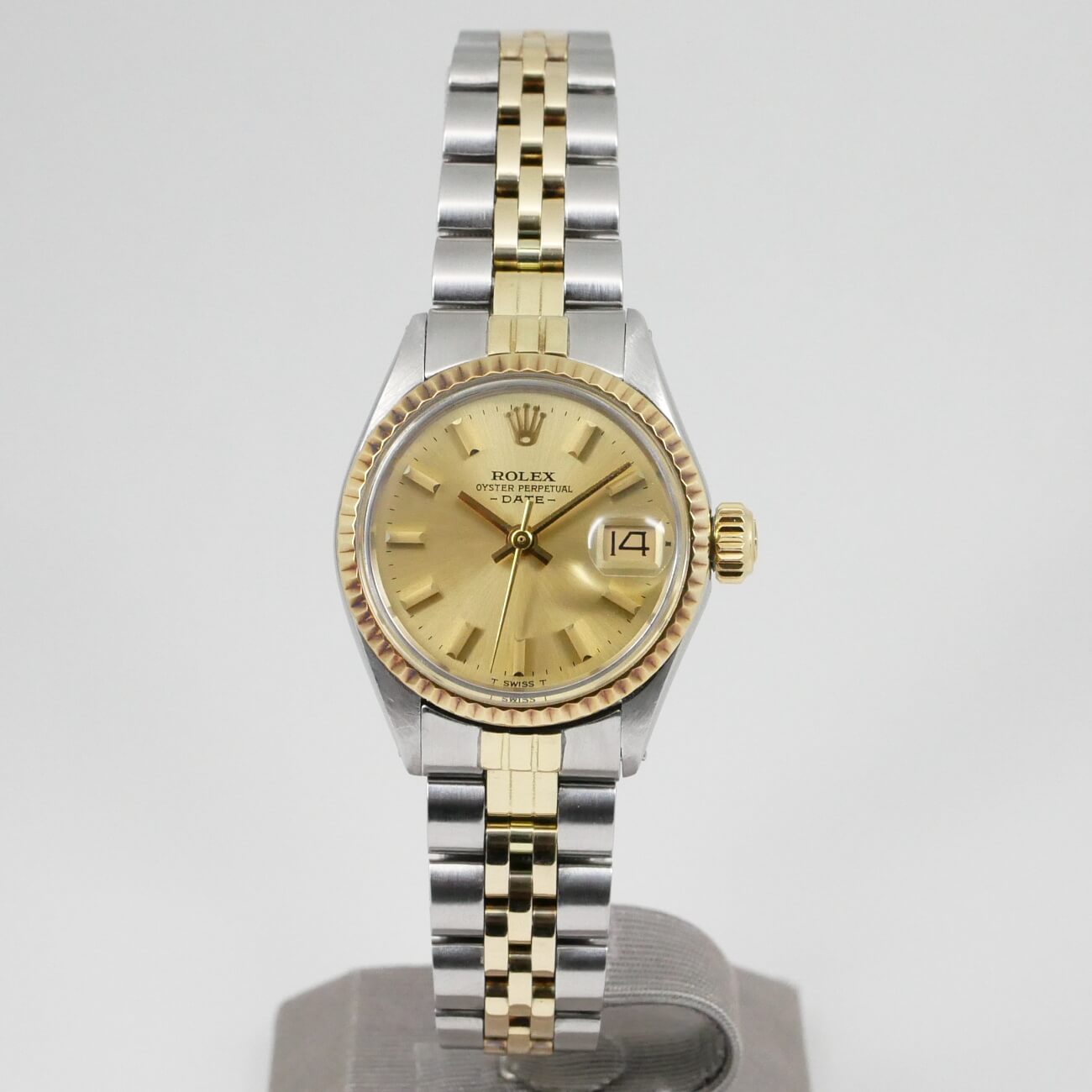 ROLEX OYSTER PERPETUAL DATE