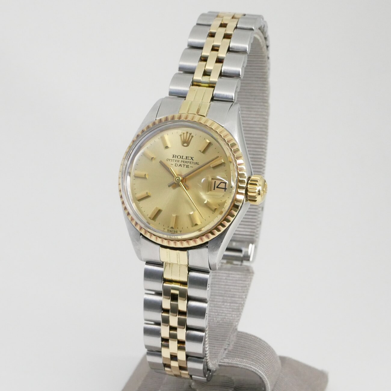 ROLEX OYSTER PERPETUAL DATE