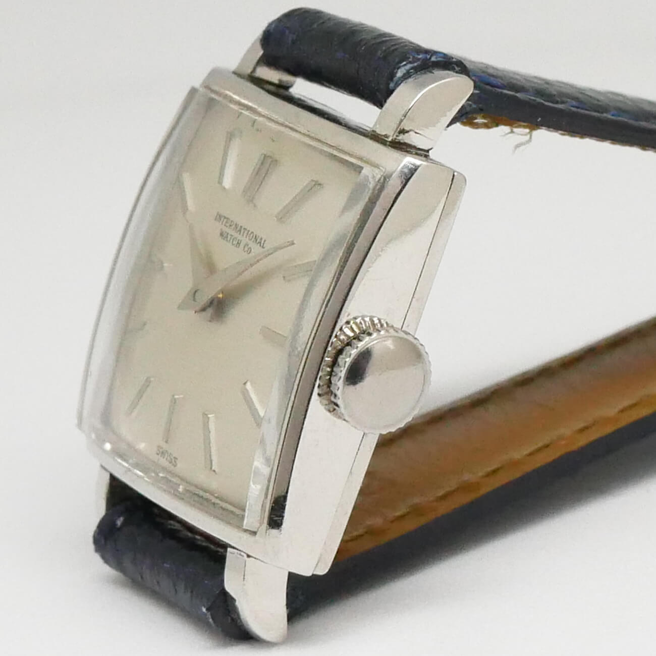 IWC RECTANGLE MODEL
