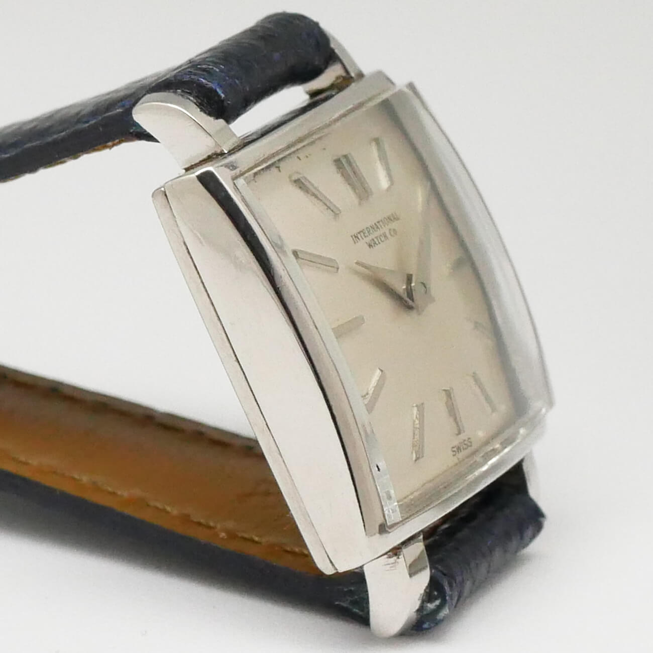 IWC RECTANGLE MODEL
