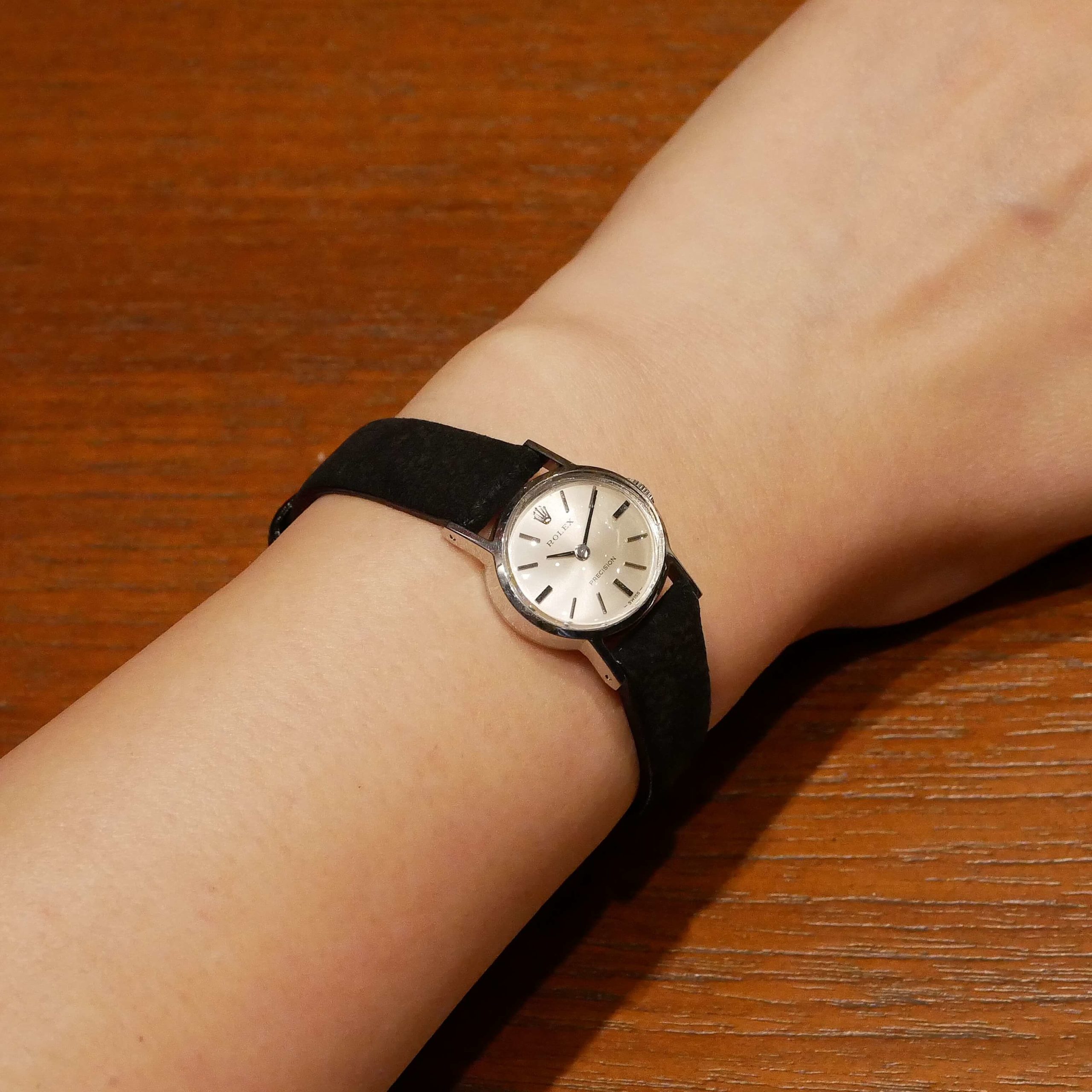 ROLEX ROUND MODEL