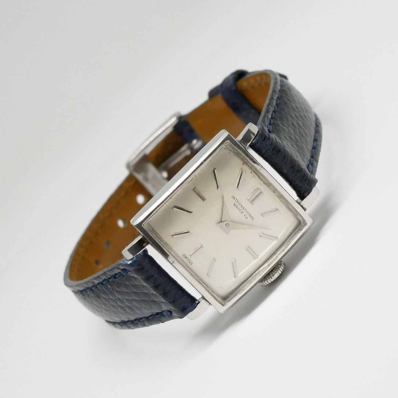 IWC RECTANGLE MODEL