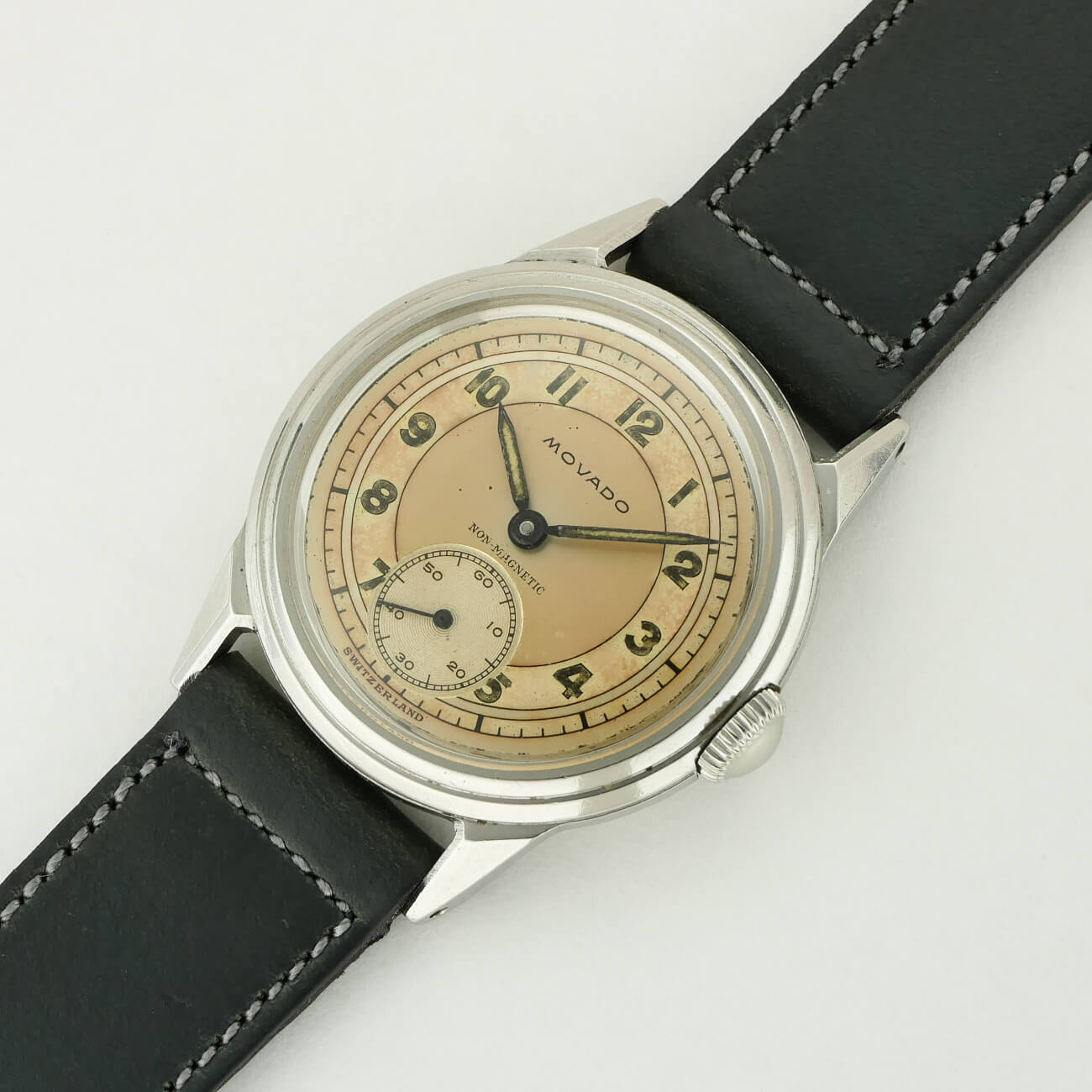 MOVADO ROUND MODEL