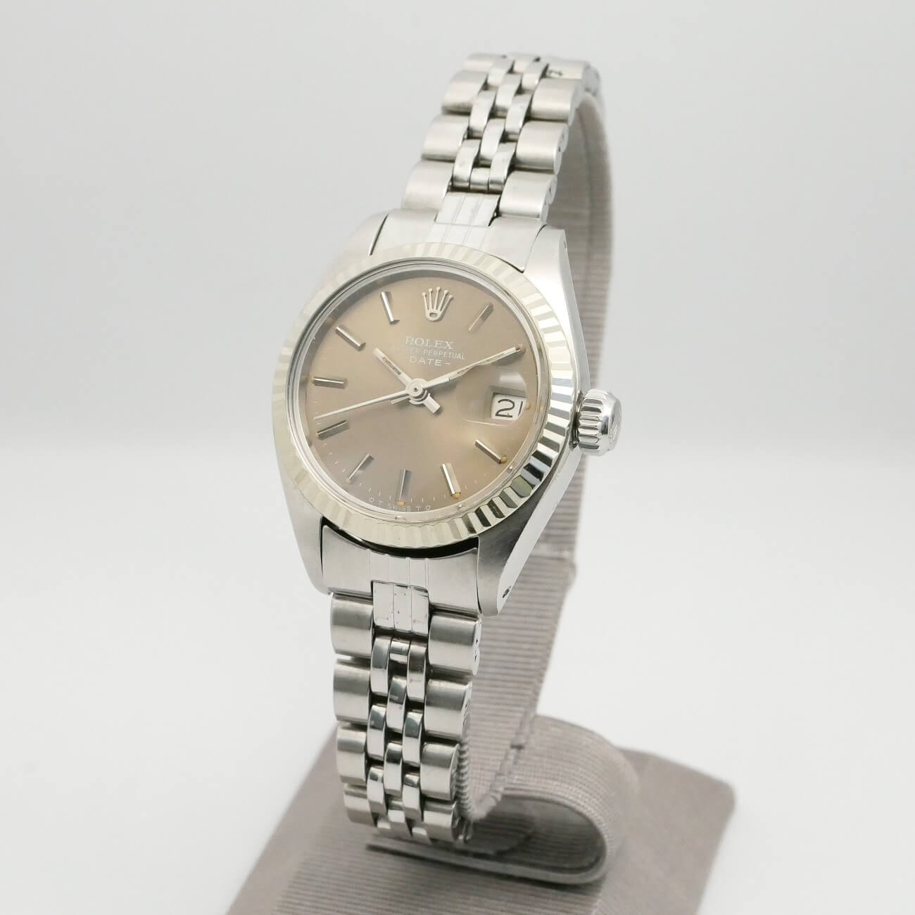 ROLEX OYSTER PERPETUAL DATE