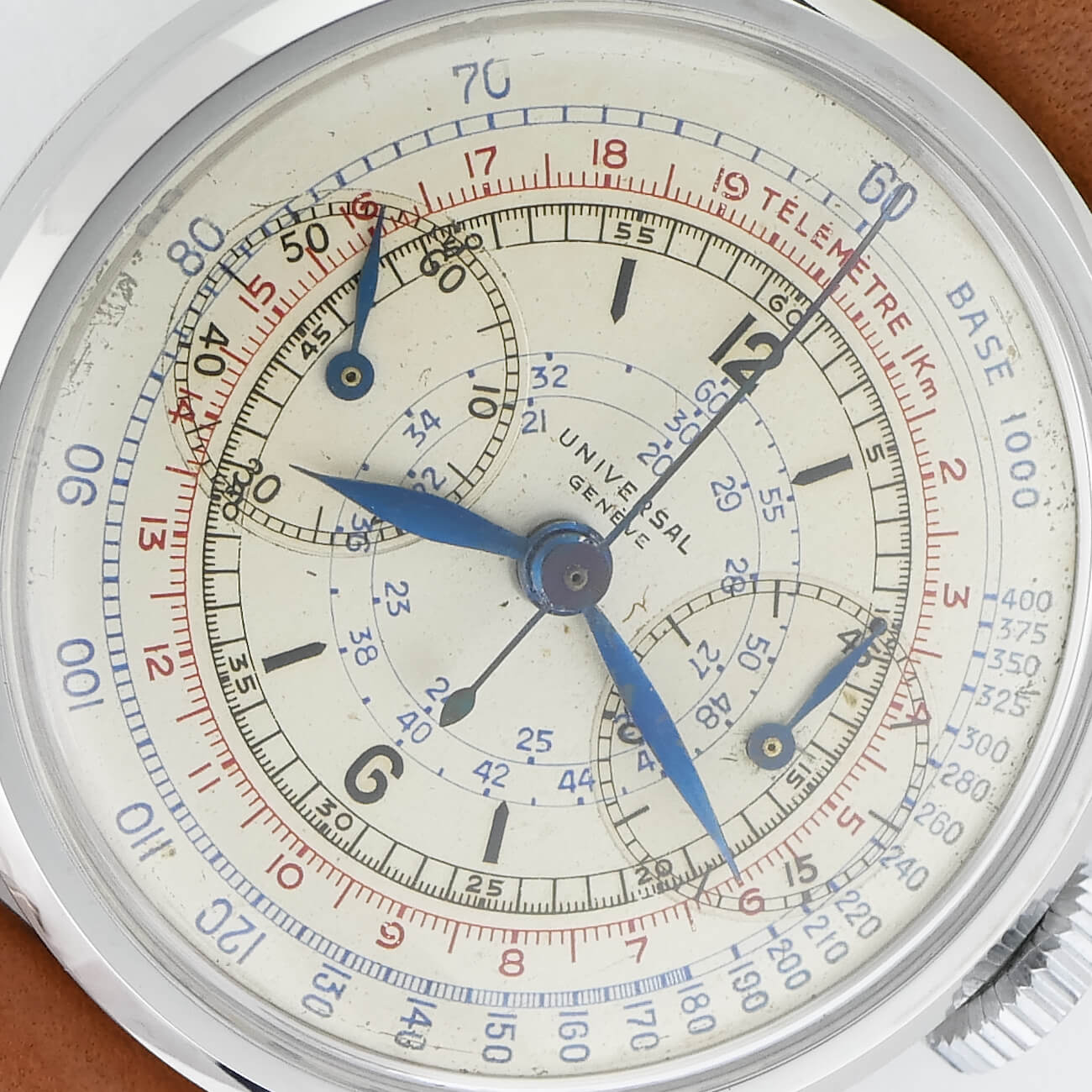 UNIVERSAL CHRONOGRAPH