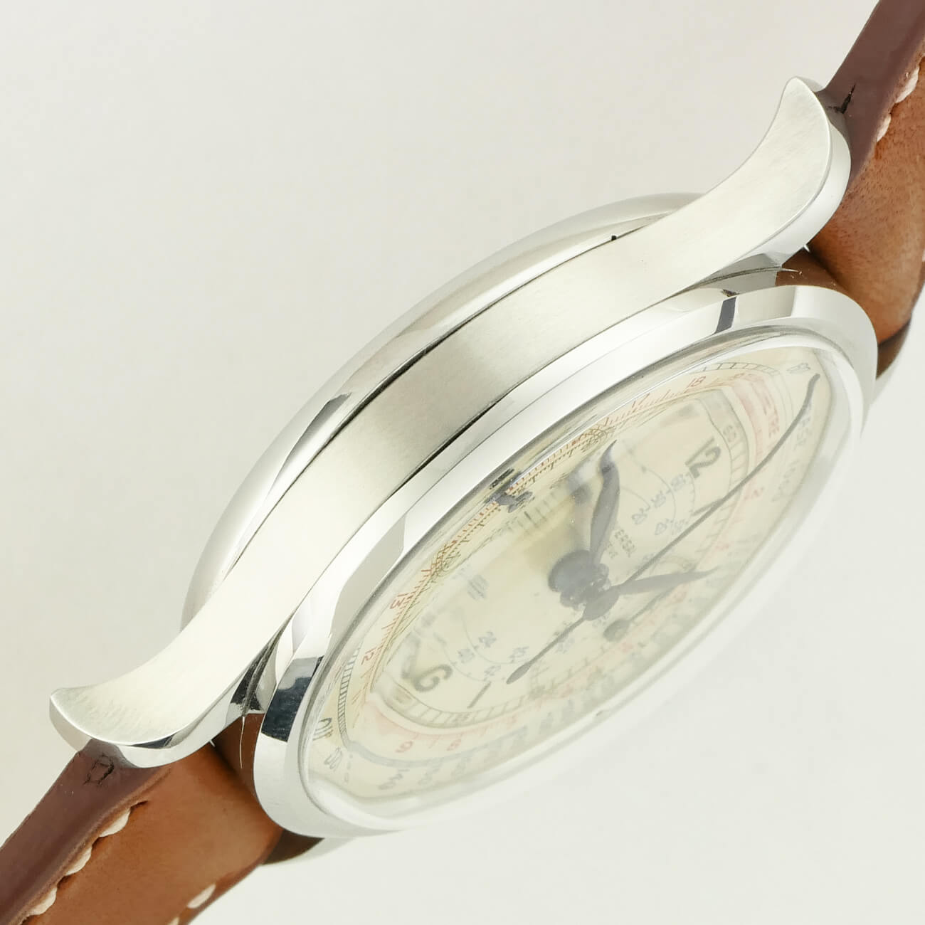 UNIVERSAL CHRONOGRAPH