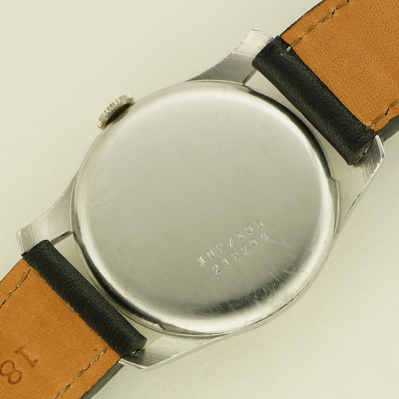 UNIVERSAL ROUND MODEL