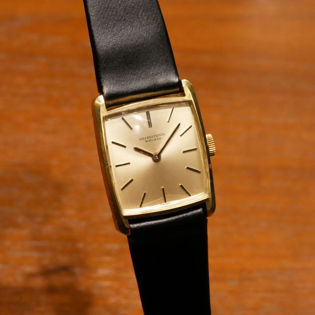 IWC RECTANGLE MODEL