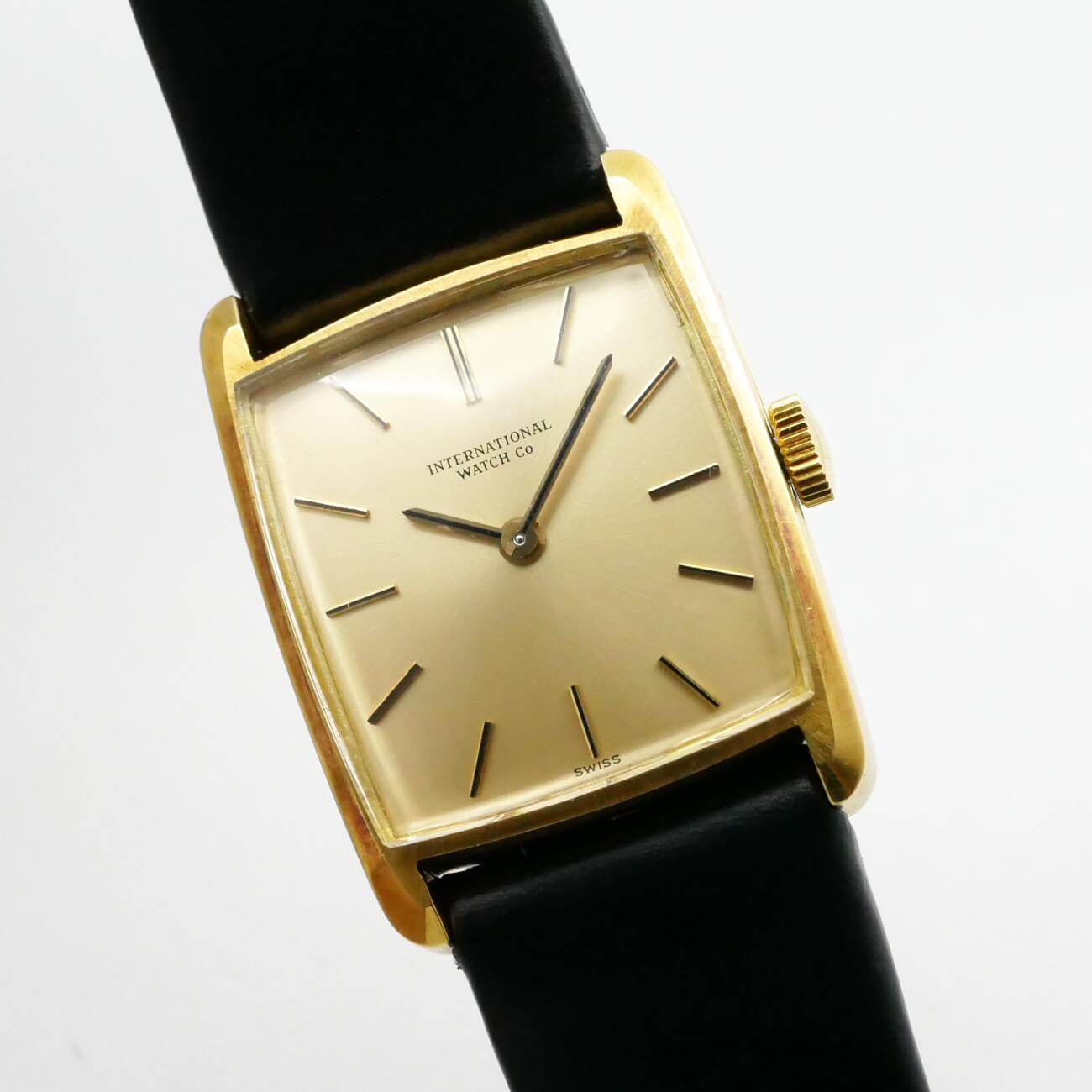 IWC RECTANGLE MODEL