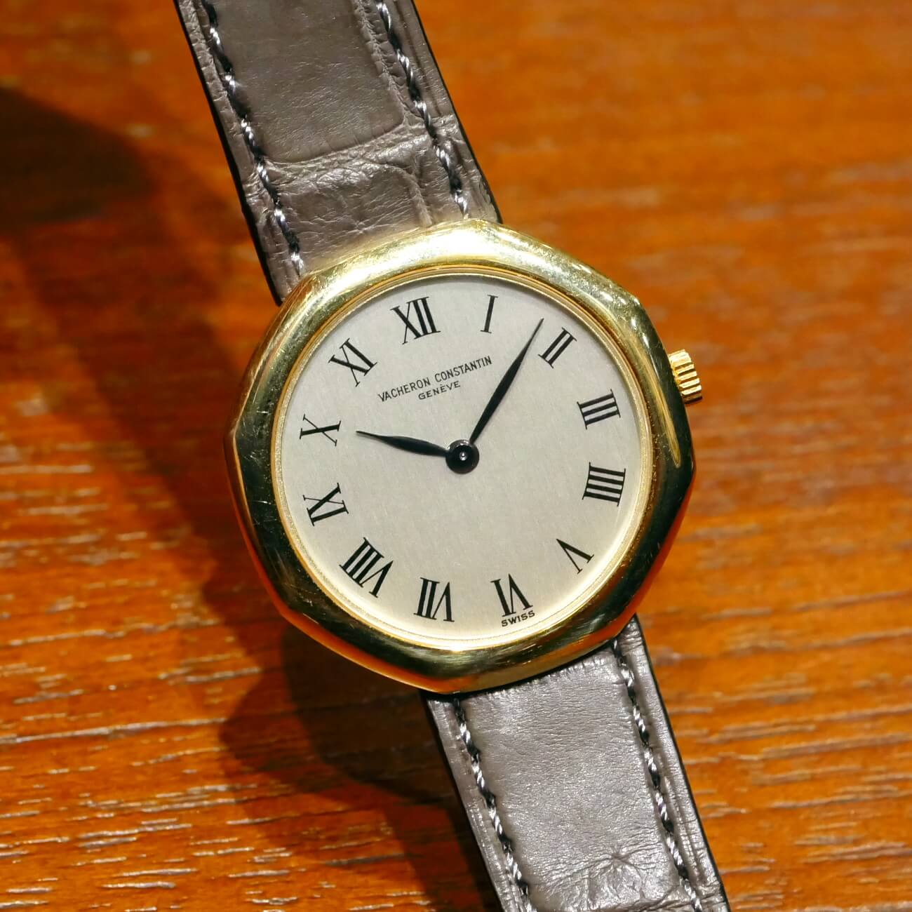 VACHERON & CONSTANTIN ROUND MODEL