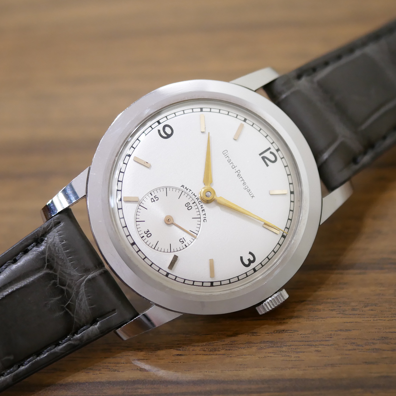 GIRARD PERREGAUX ROUND MODEL