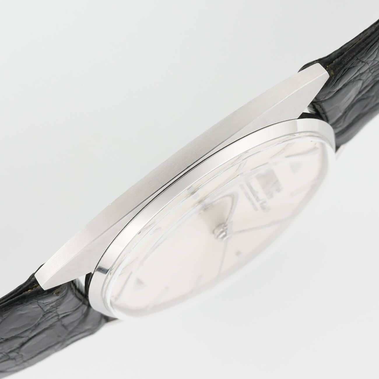IWC ROUND MODEL