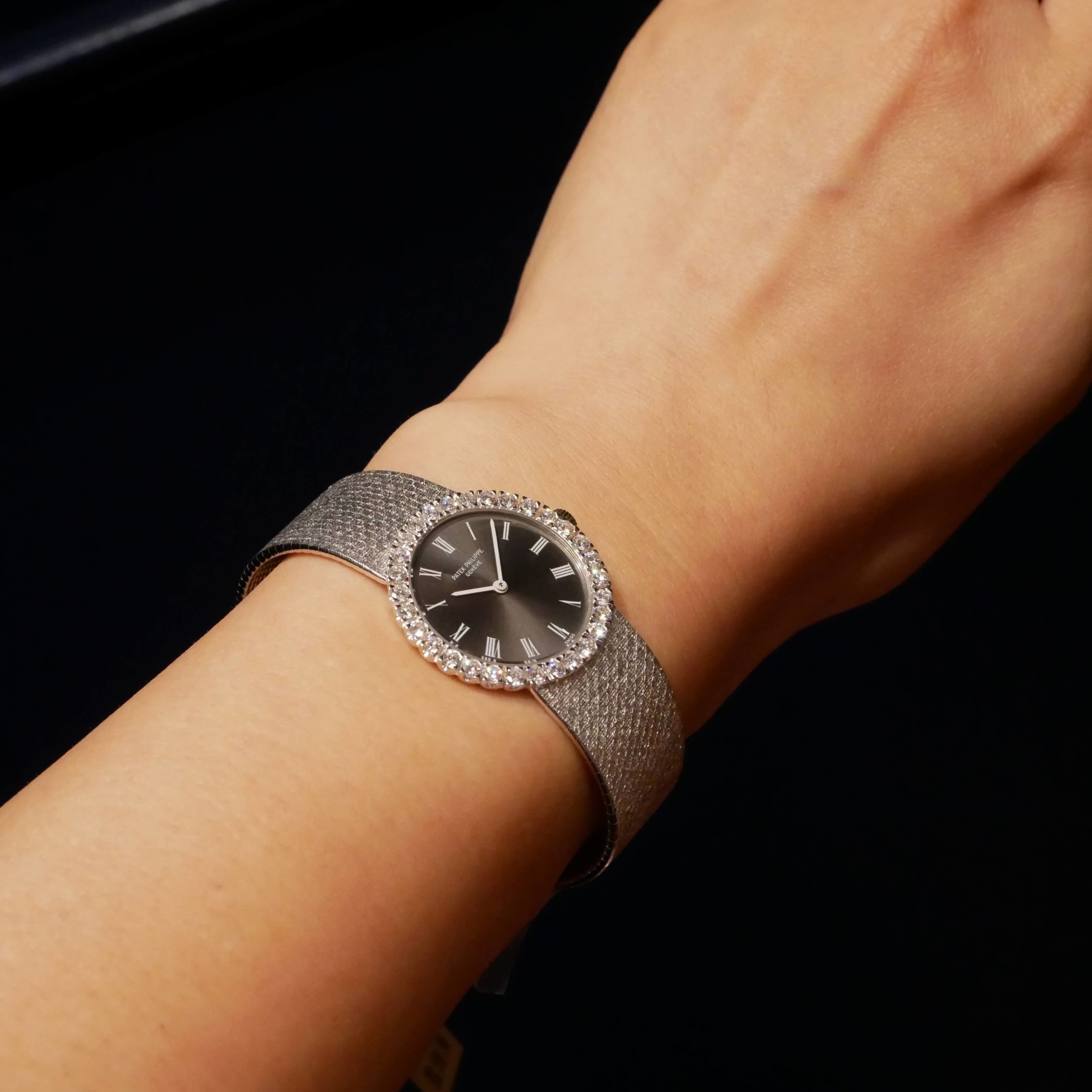 PATEK PHILIPPE ROUND MODEL