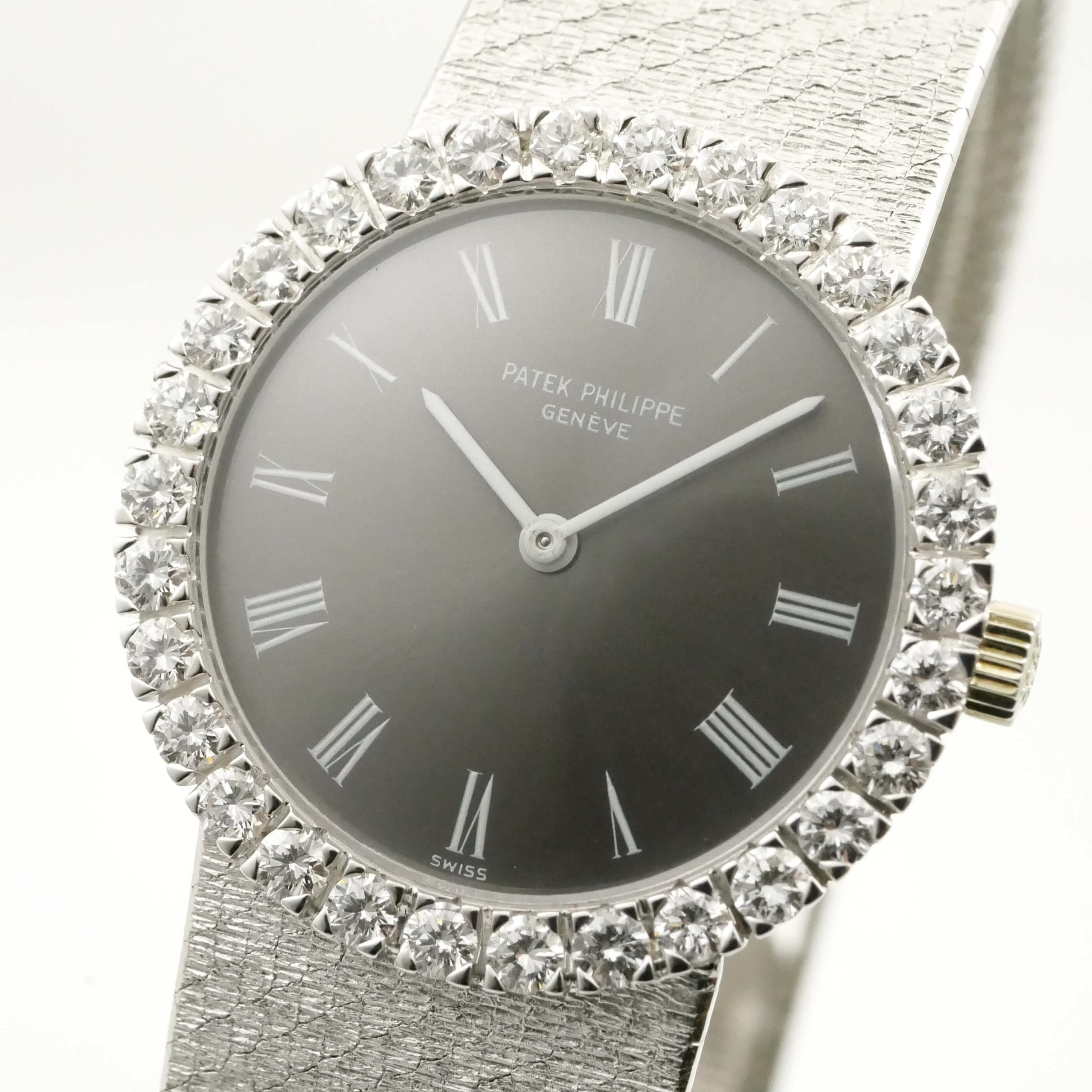 PATEK PHILIPPE ROUND MODEL