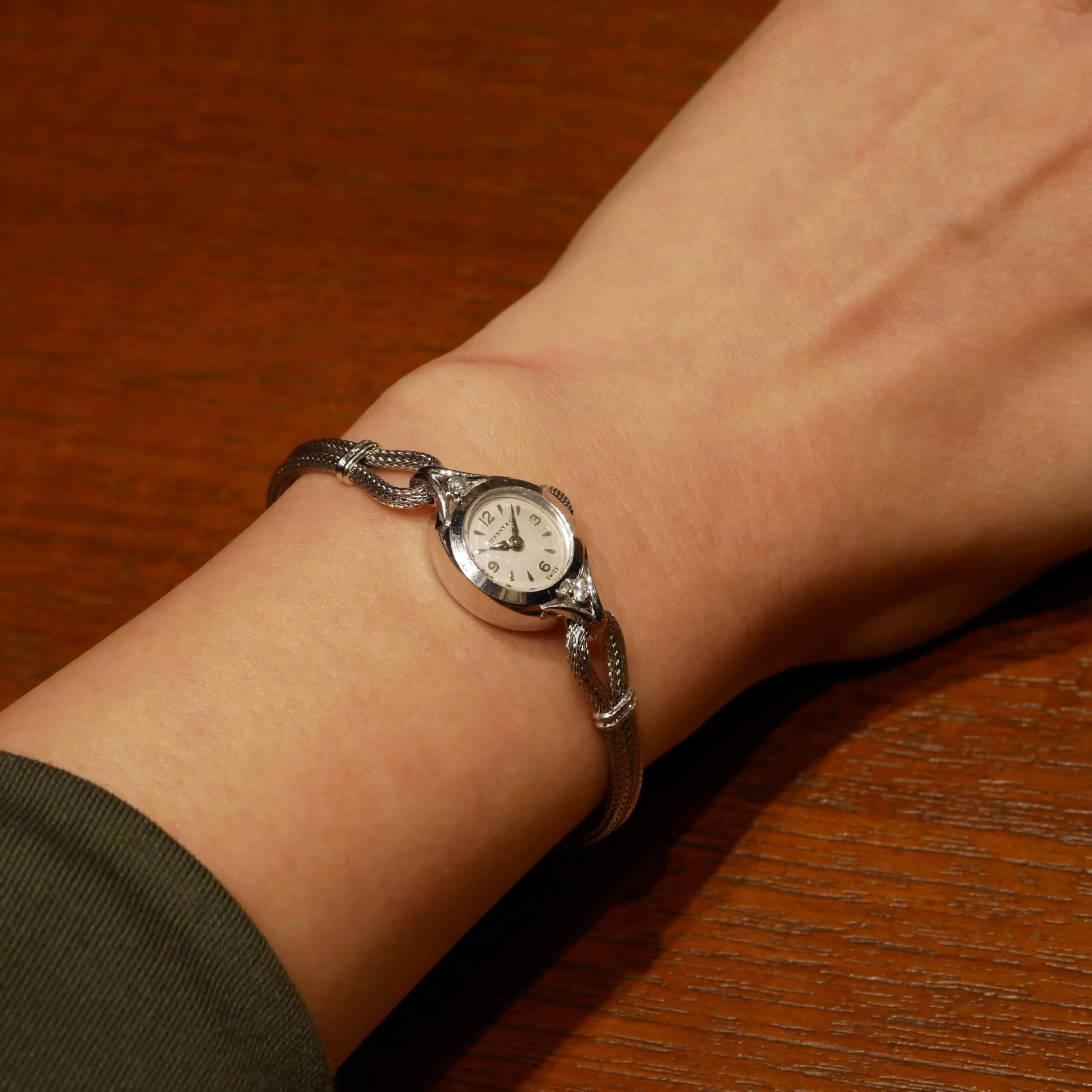 TIFFANY&CO. ROUND MODEL