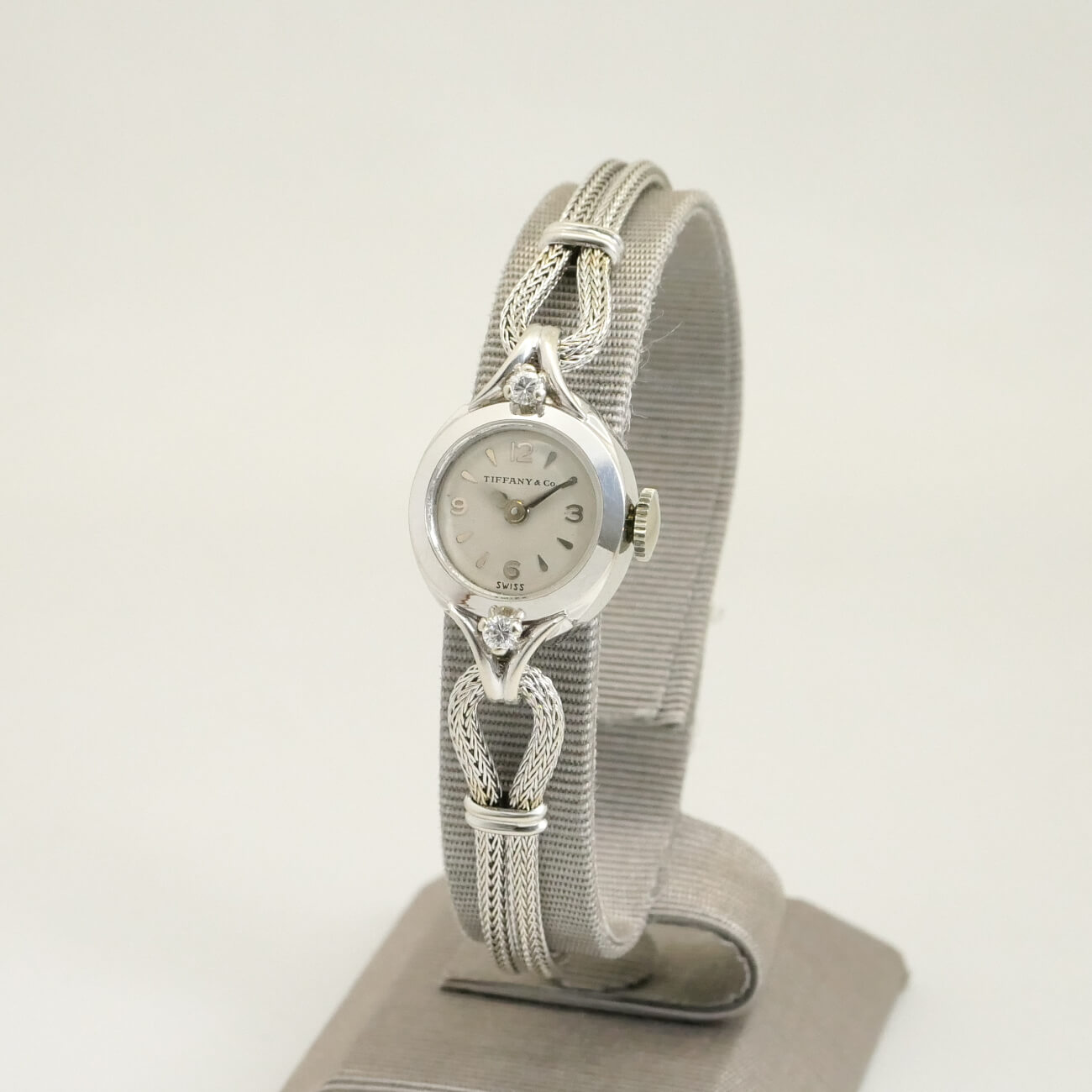 TIFFANY&CO. ROUND MODEL