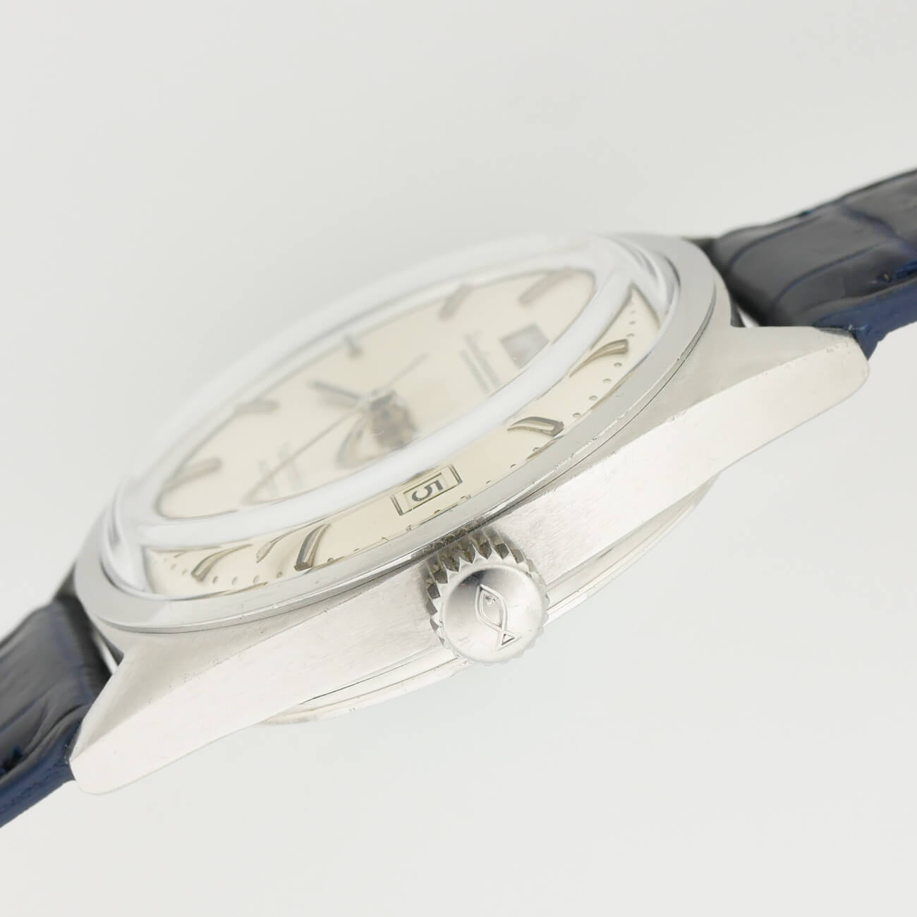 IWC YACHT CLUB