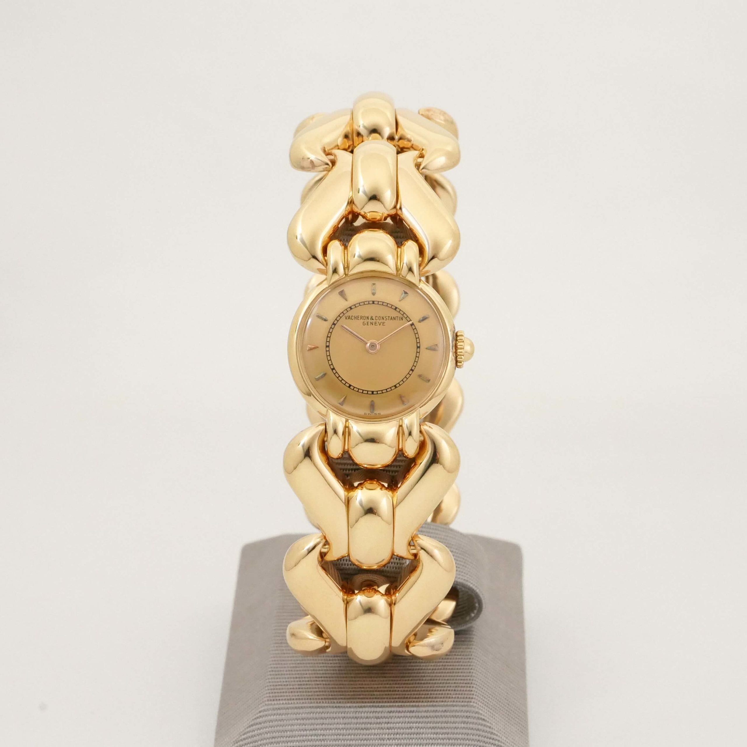VACHERON & CONSTANTIN ROUND MODEL