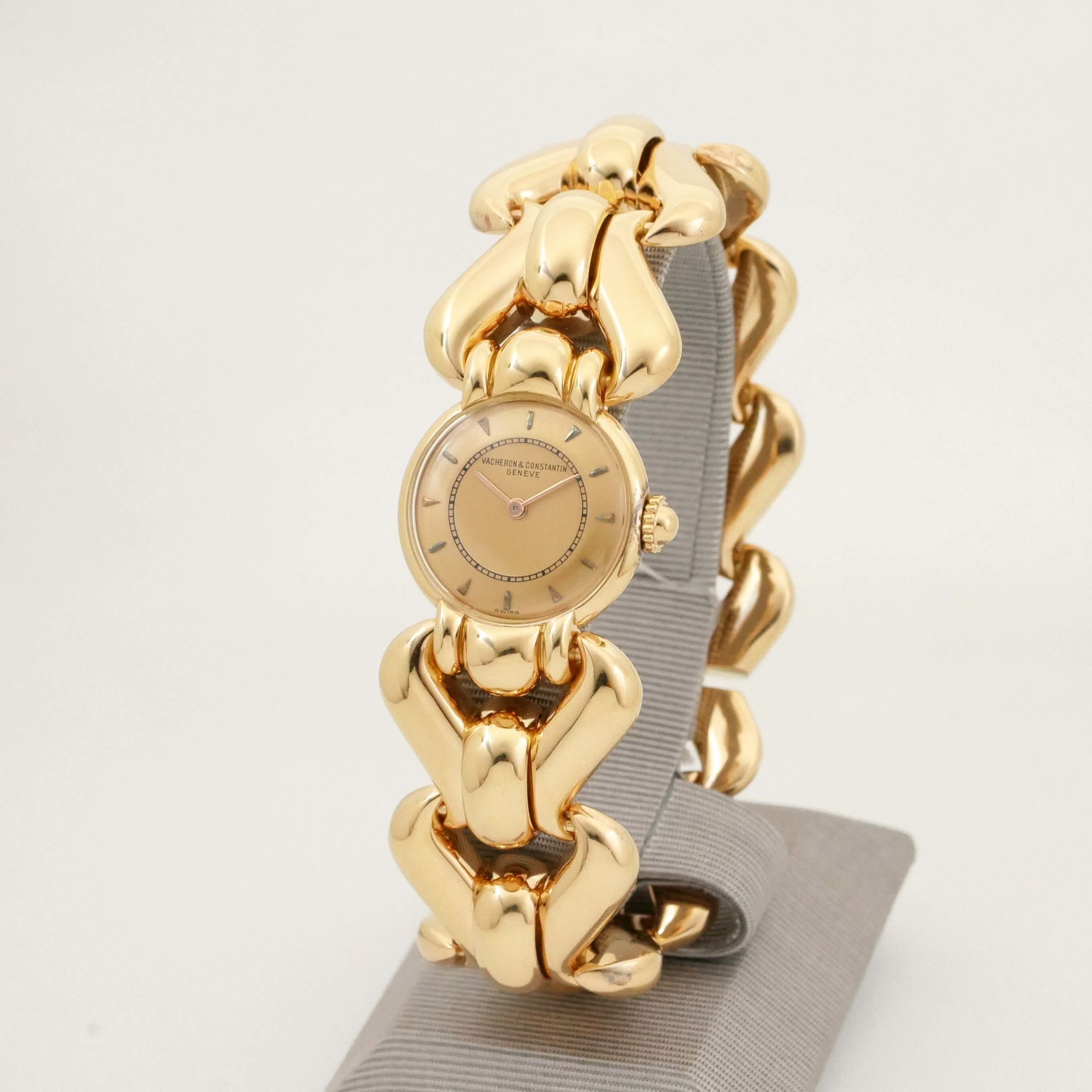 VACHERON & CONSTANTIN ROUND MODEL