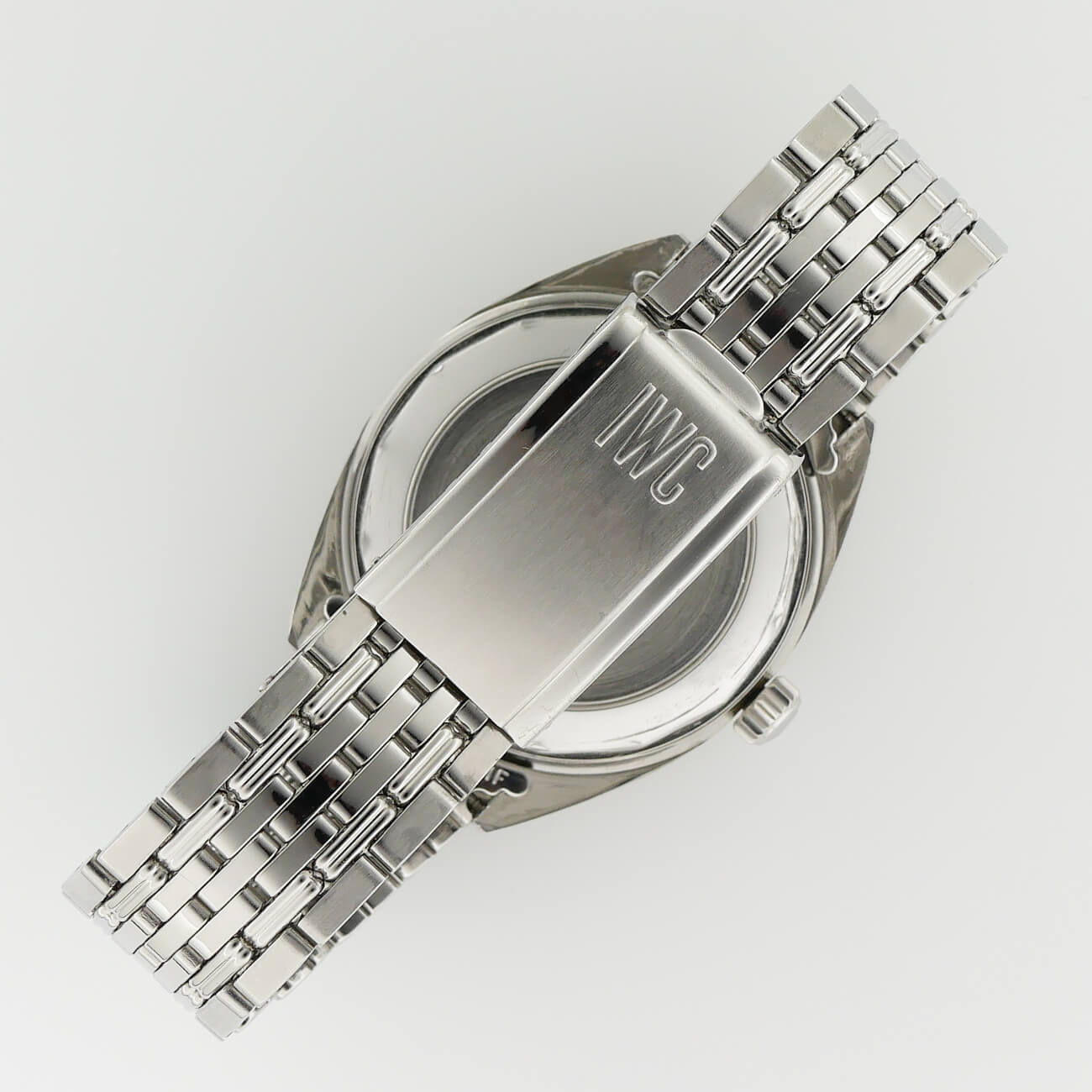 IWC YACHT CLUB