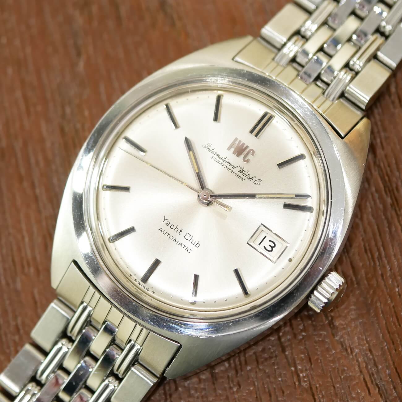 IWC YACHT CLUB