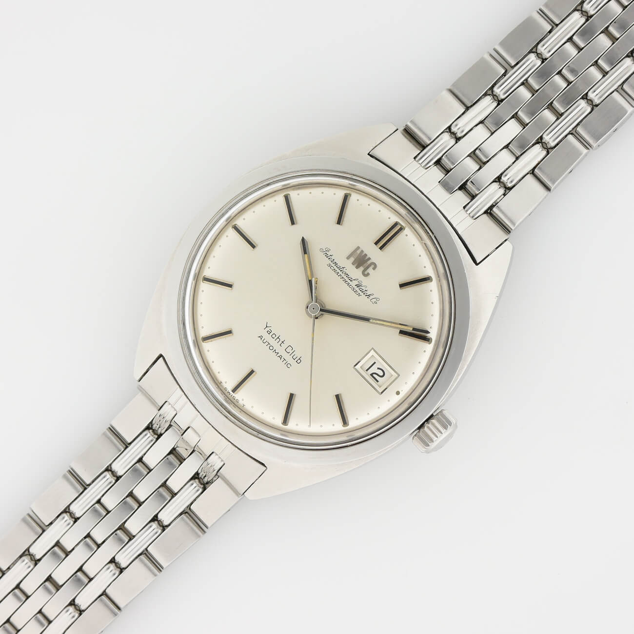 IWC YACHT CLUB