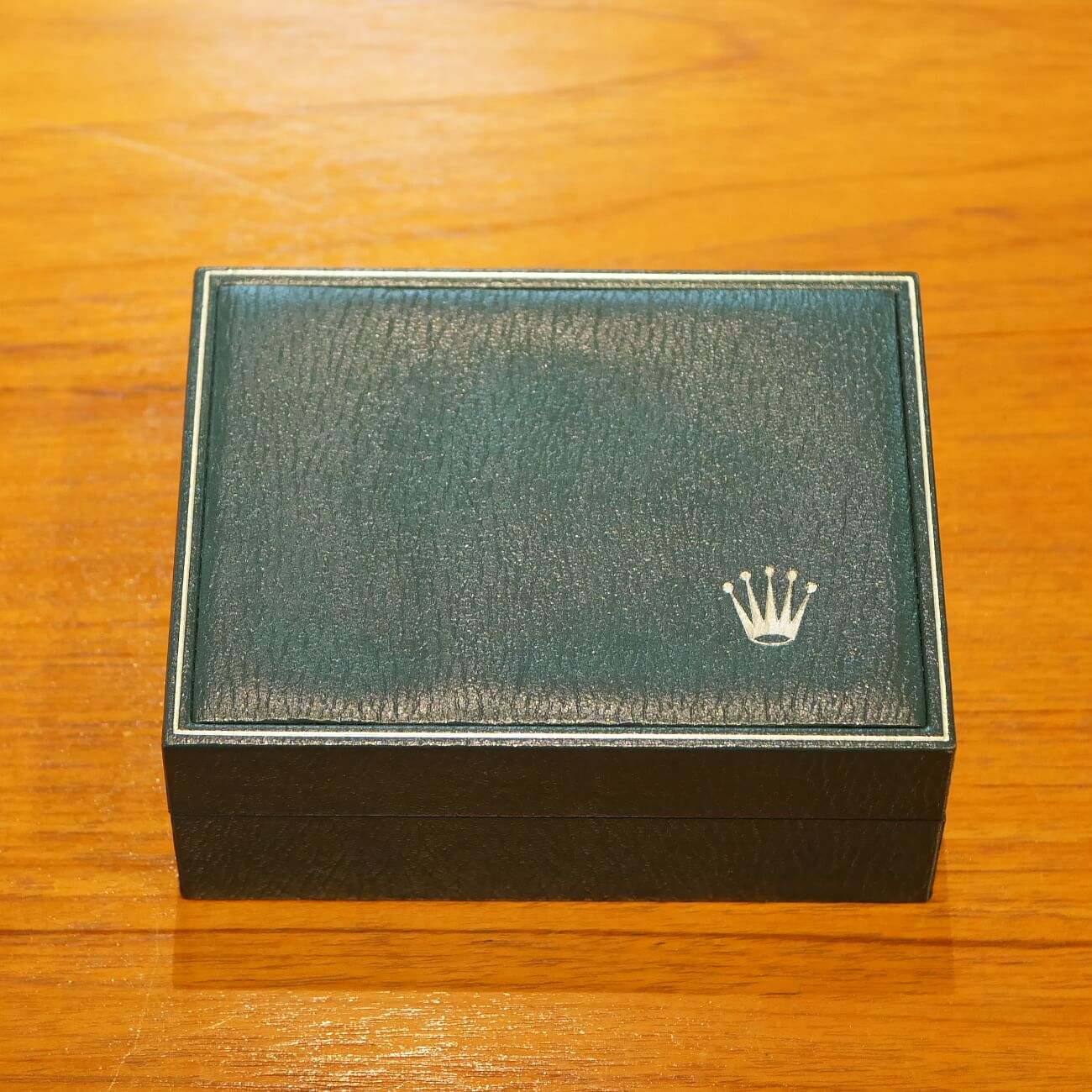 ROLEX OYSTER PERPETUAL DATE